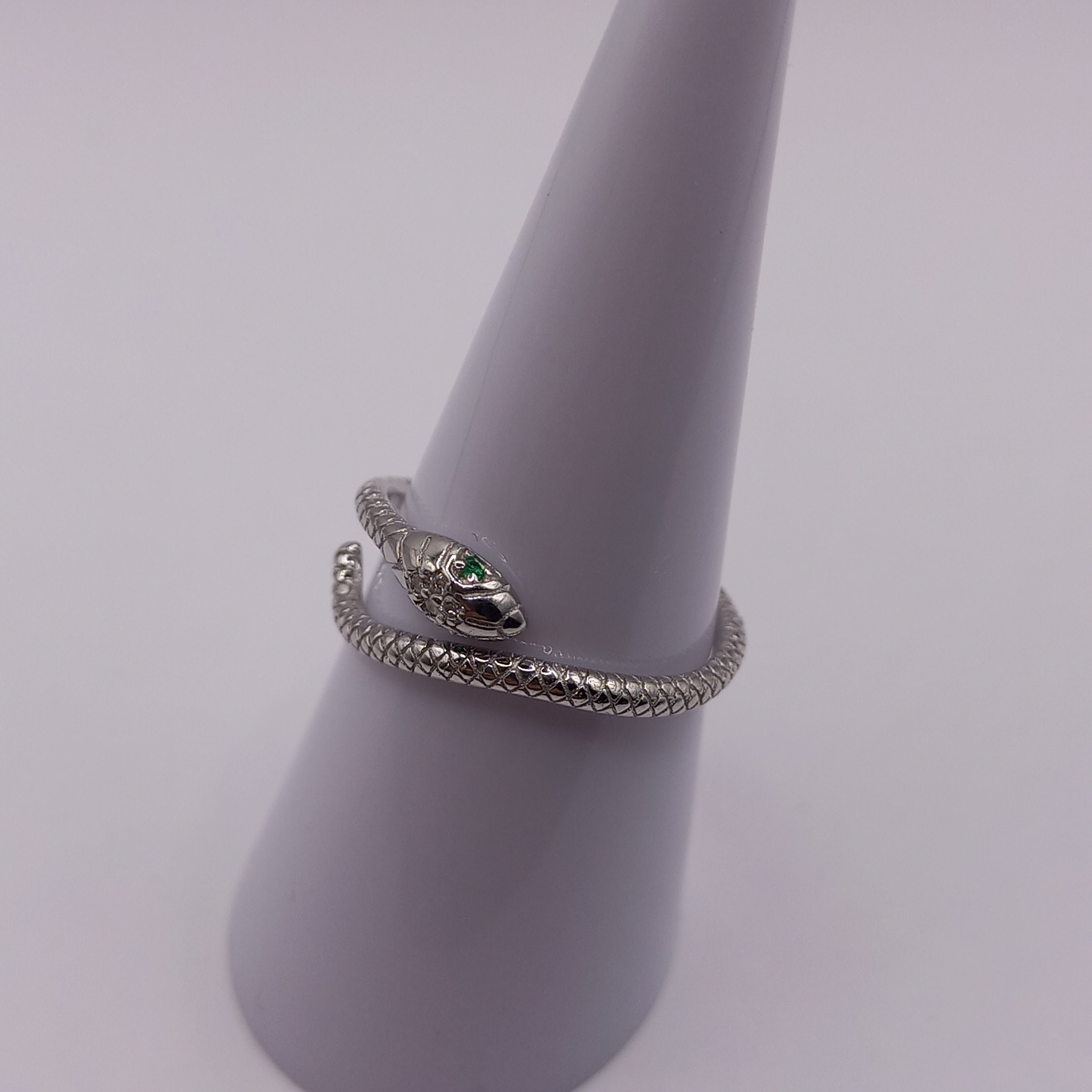 Anillo Ajustable de Serpiente de Plata.