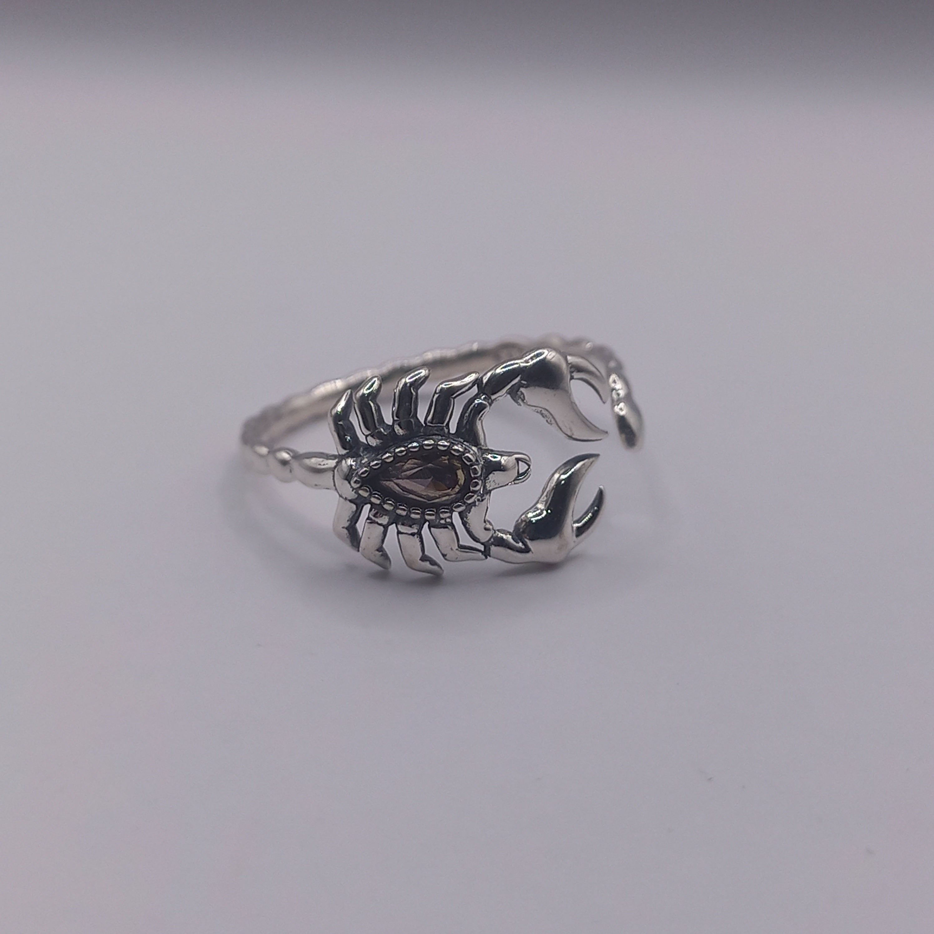 Anillo Ajustable de Escorpión de Plata.