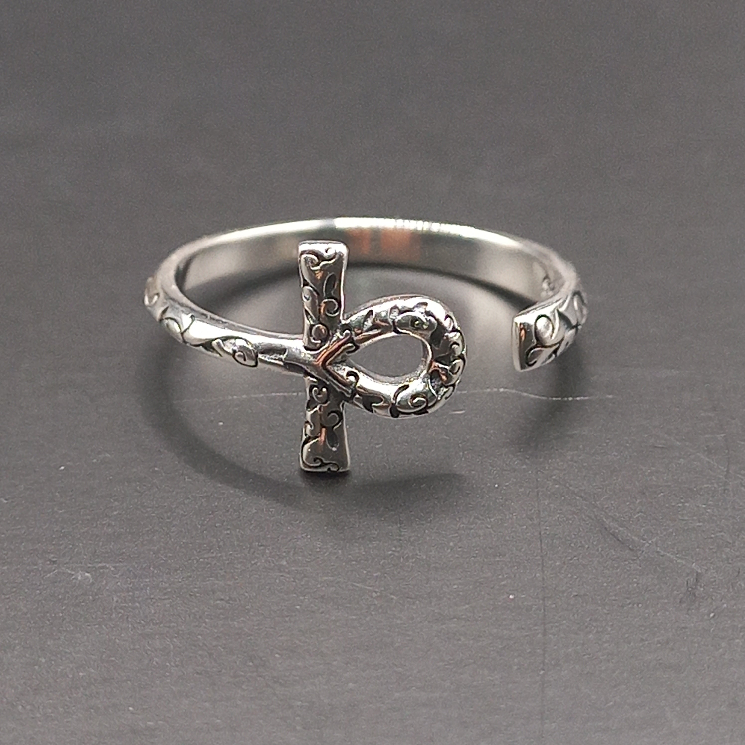 Anillo Ajustable Plata 925 Cruz de Ankh.