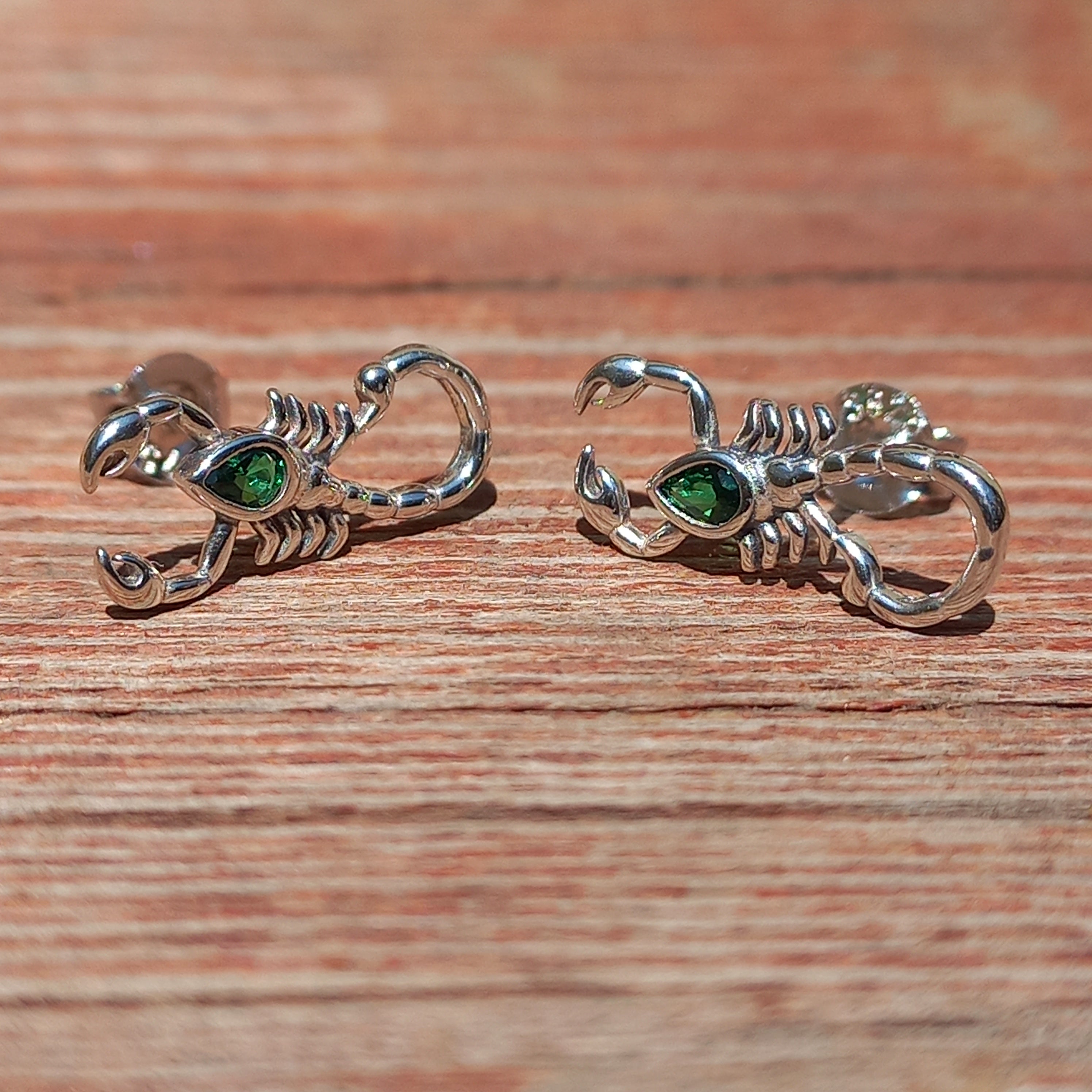 Aros de Escorpión de Plata 925 con Circón.