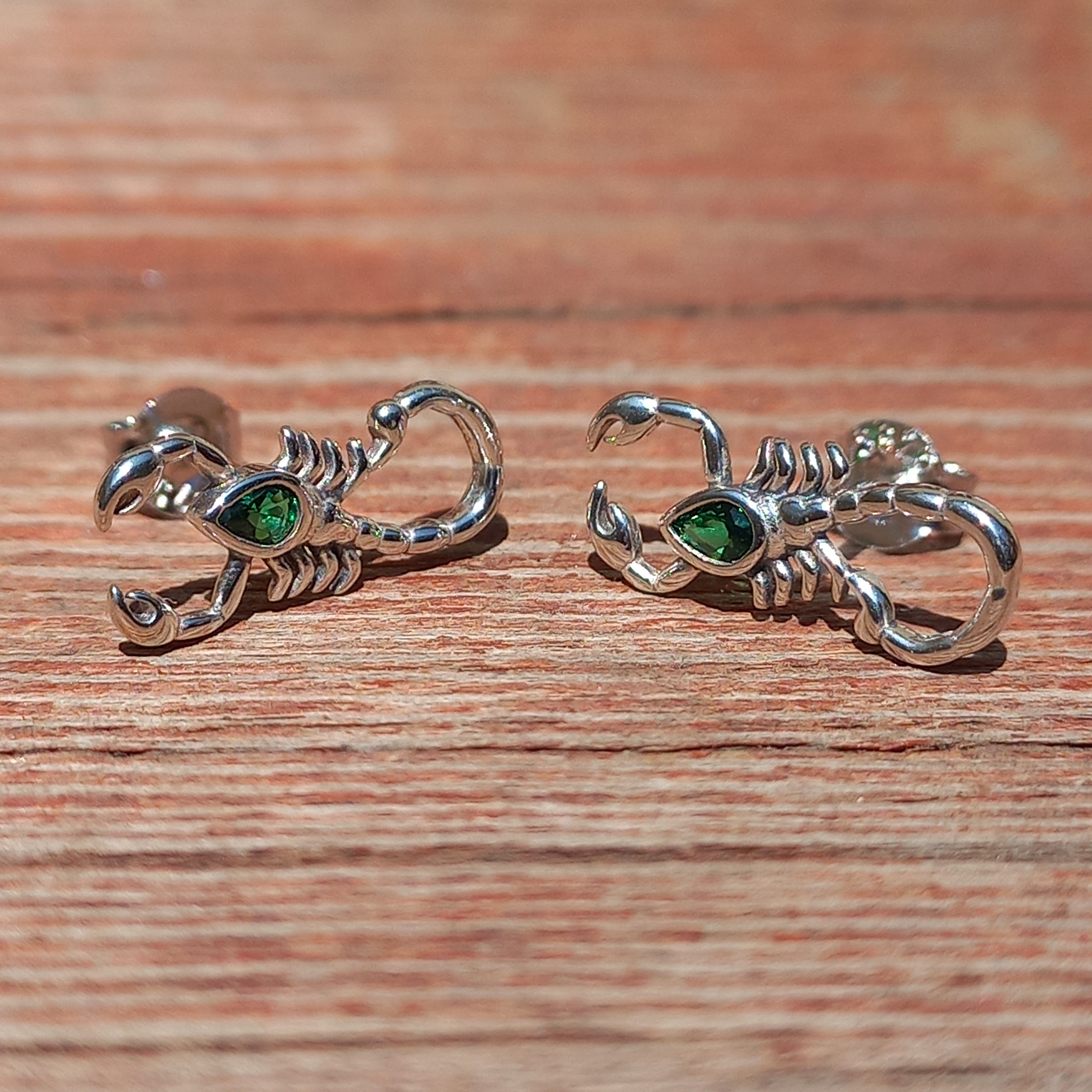 Aros de Escorpión de Plata 925 con Circón.