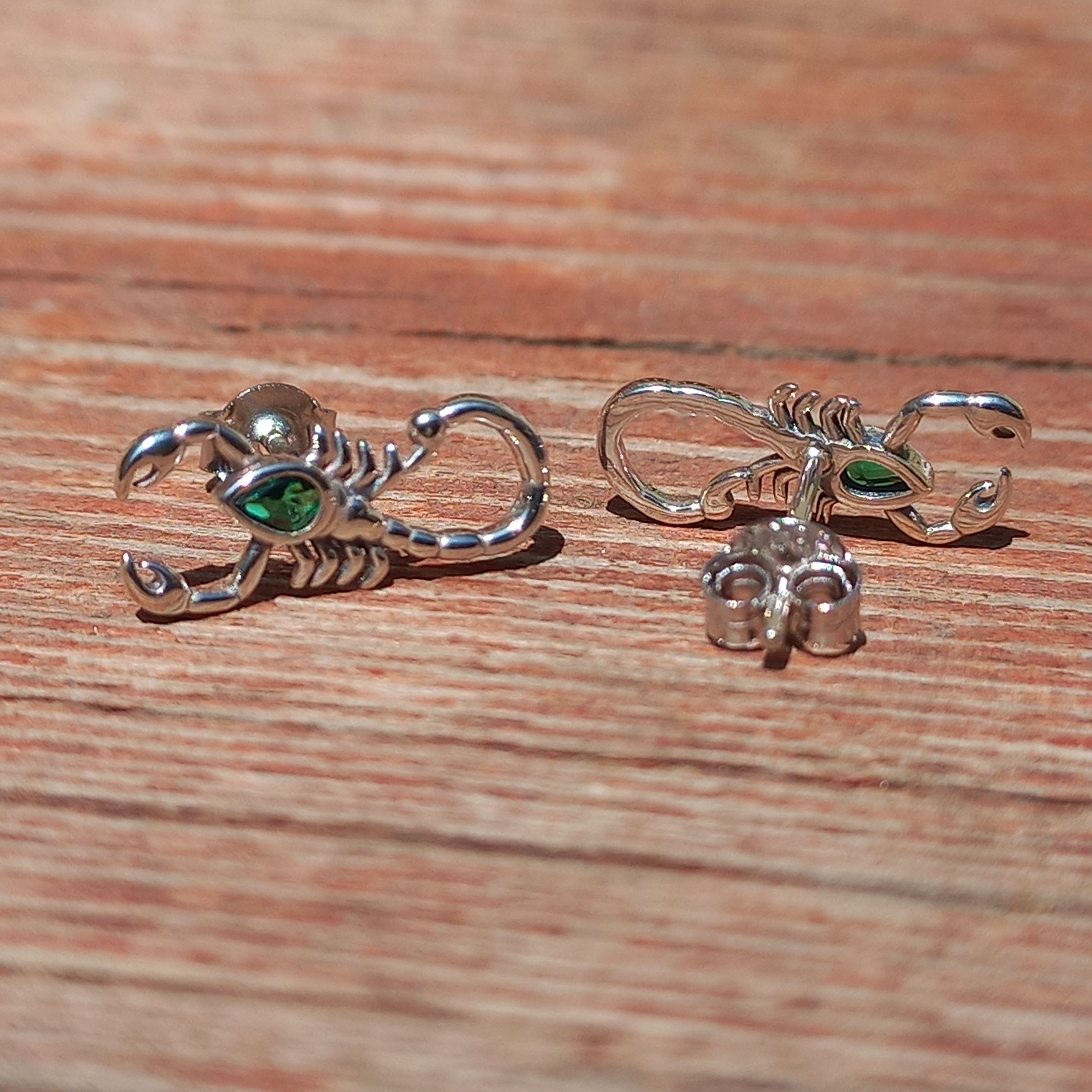 Aros de Escorpión de Plata 925 con Circón.