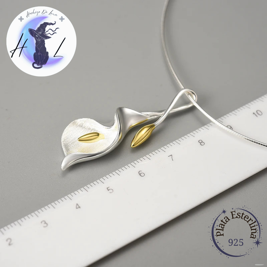Colgante De Plata, Diseño Flor De Cala o Lirio De Agua.