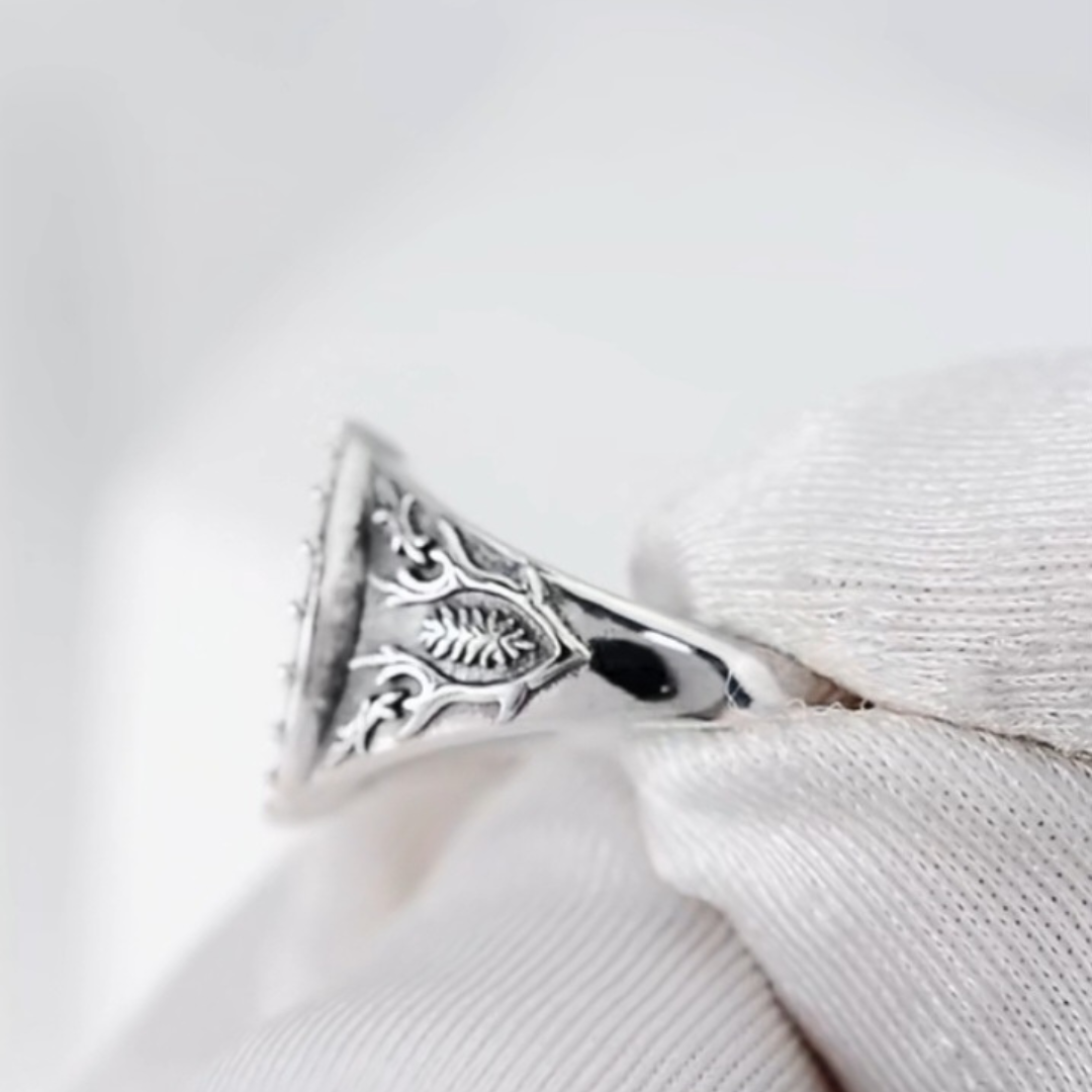 Anillo Ajustable de Pentáculo de Plata.