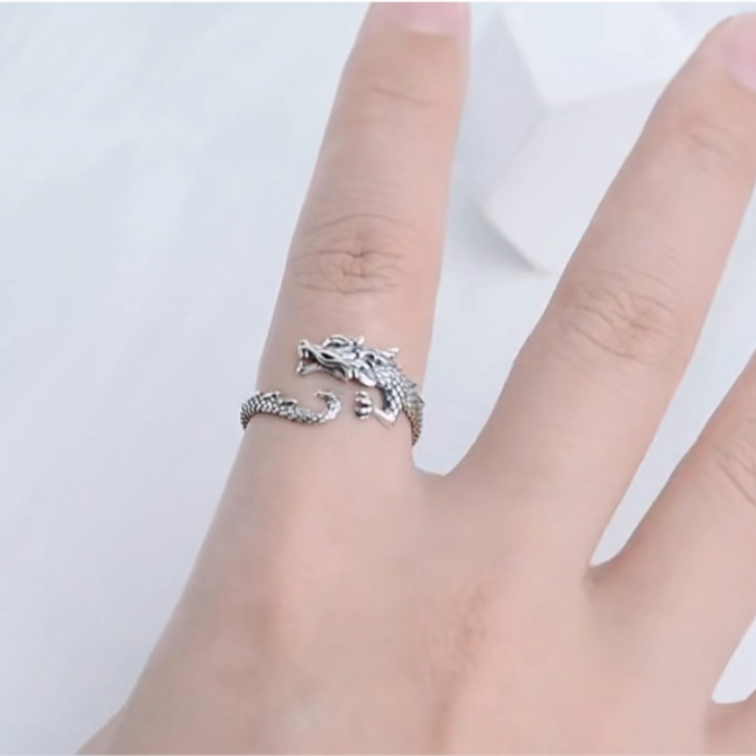 Anillo Ajustable de Dragon de Plata.