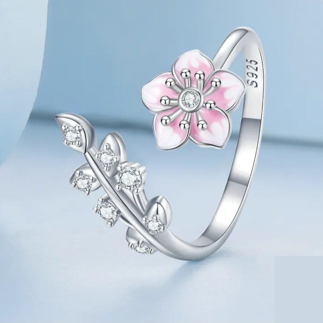Anillo Ajustable Flor De Cerezo De Plata.