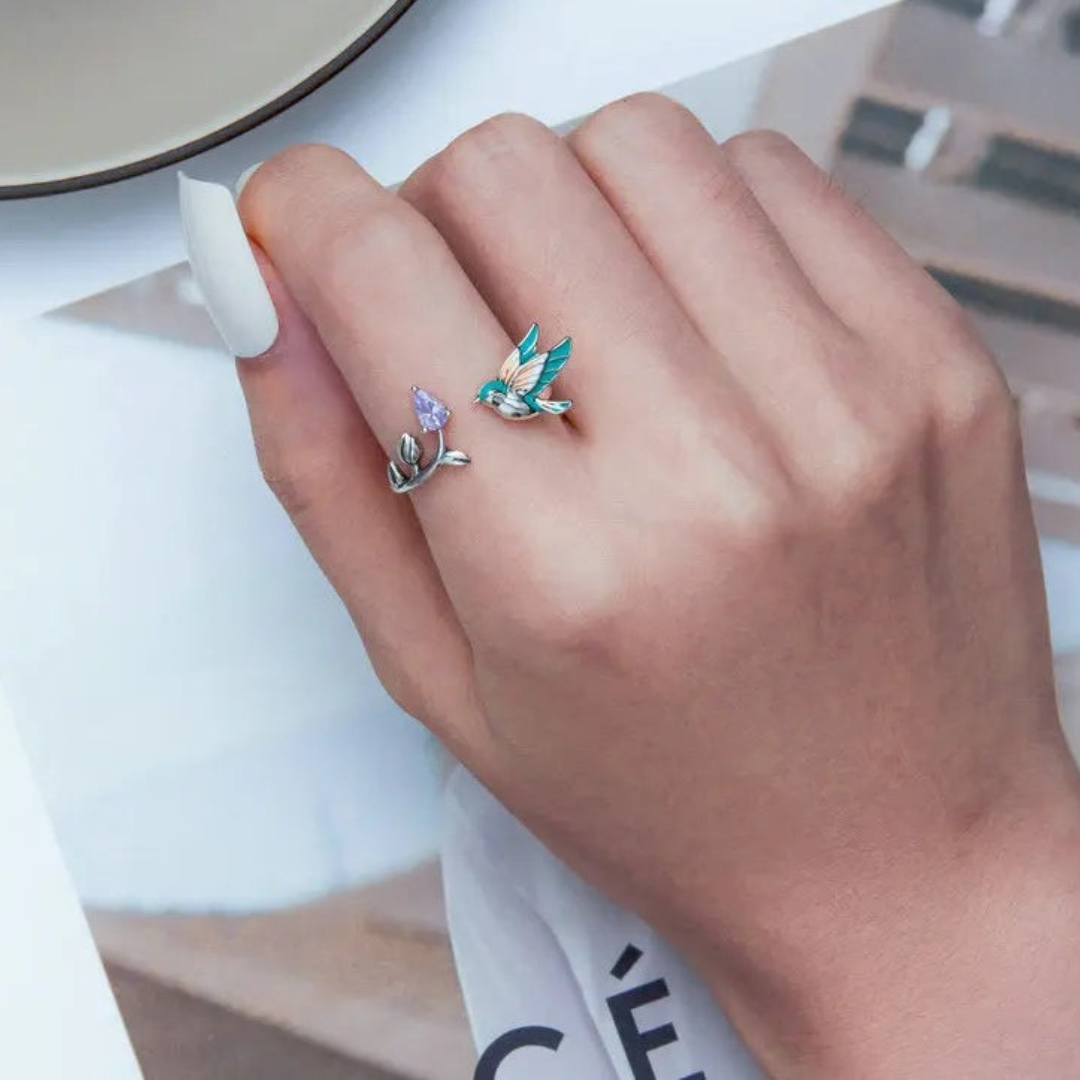 Anillo Ajustable Pájaros Y Flores De Plata.