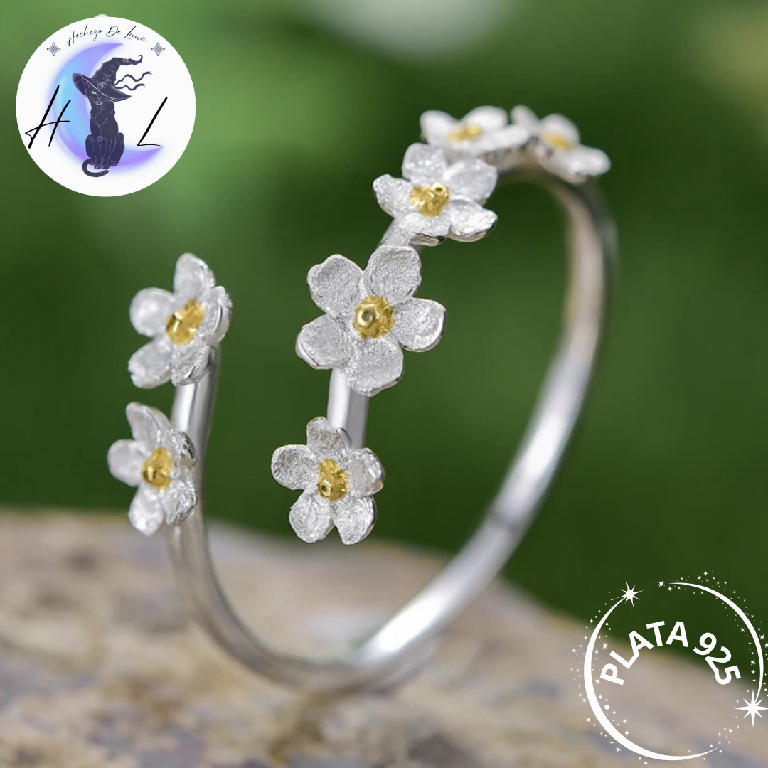 Anillo Ajustable De Flores De Plata.