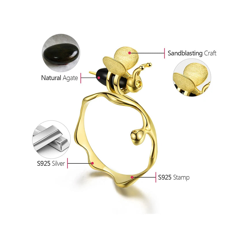 Anillo Con Forma De Abeja Y Miel De Plata.