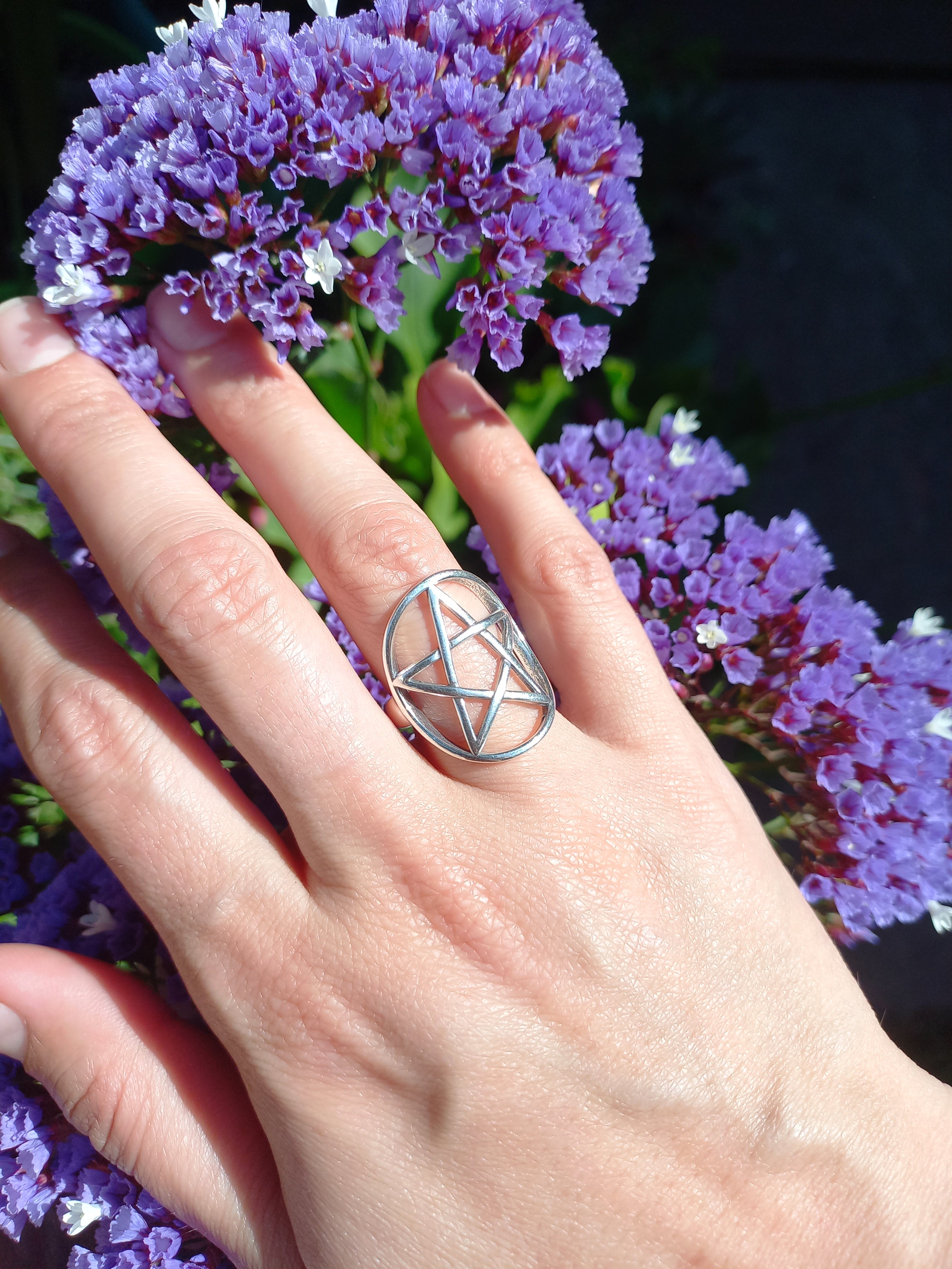 Anillo Pentáculo Ajustable de Plata.