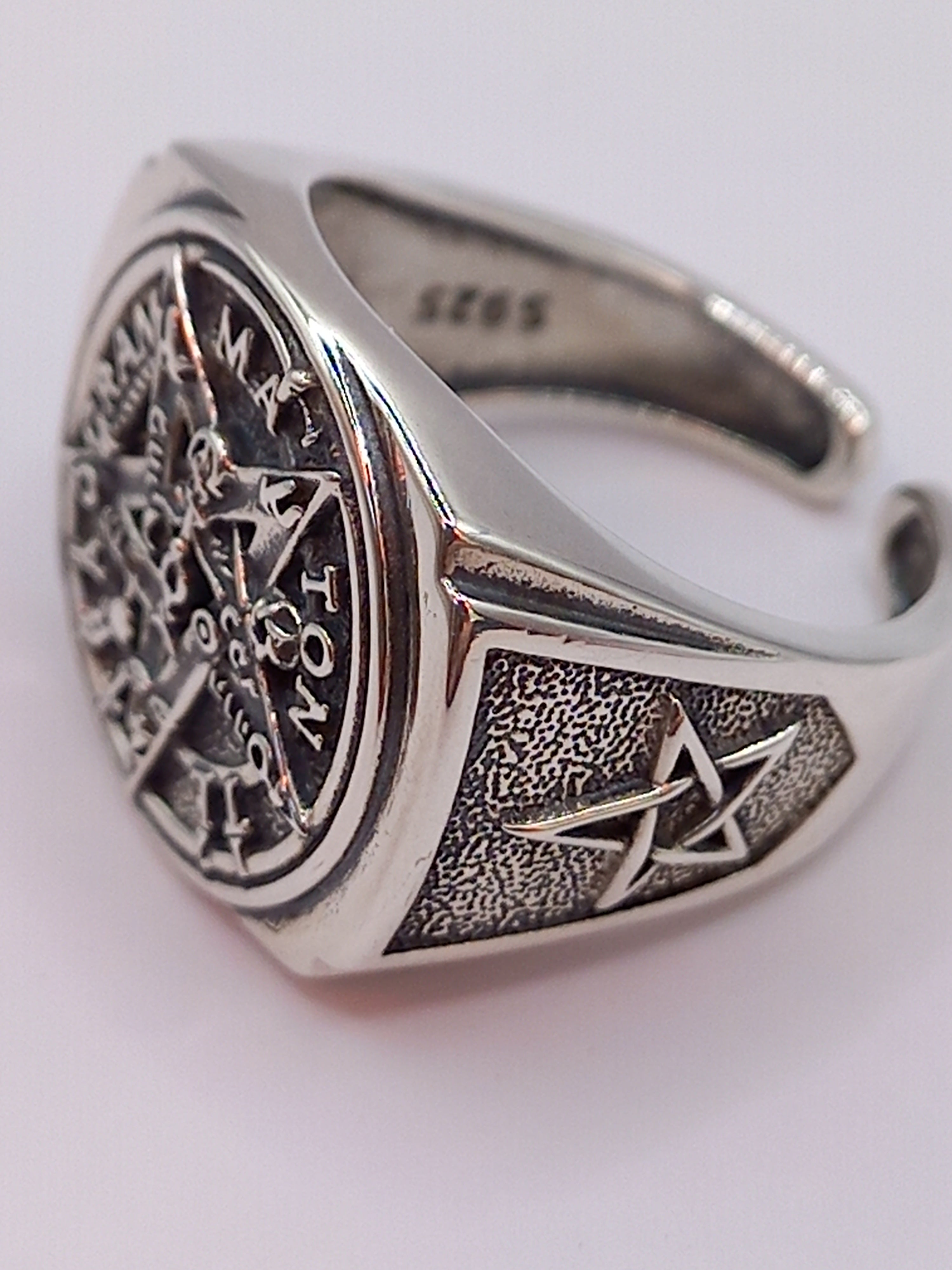 Anillo Tetragrámaton Ajustable de Plata.