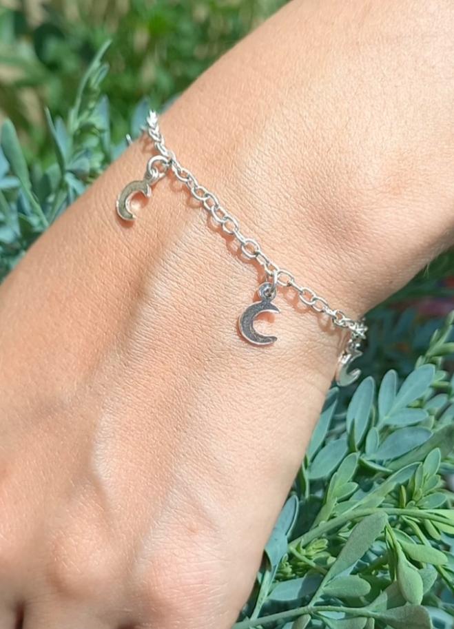 Pulsera de Medialuna de Plata.