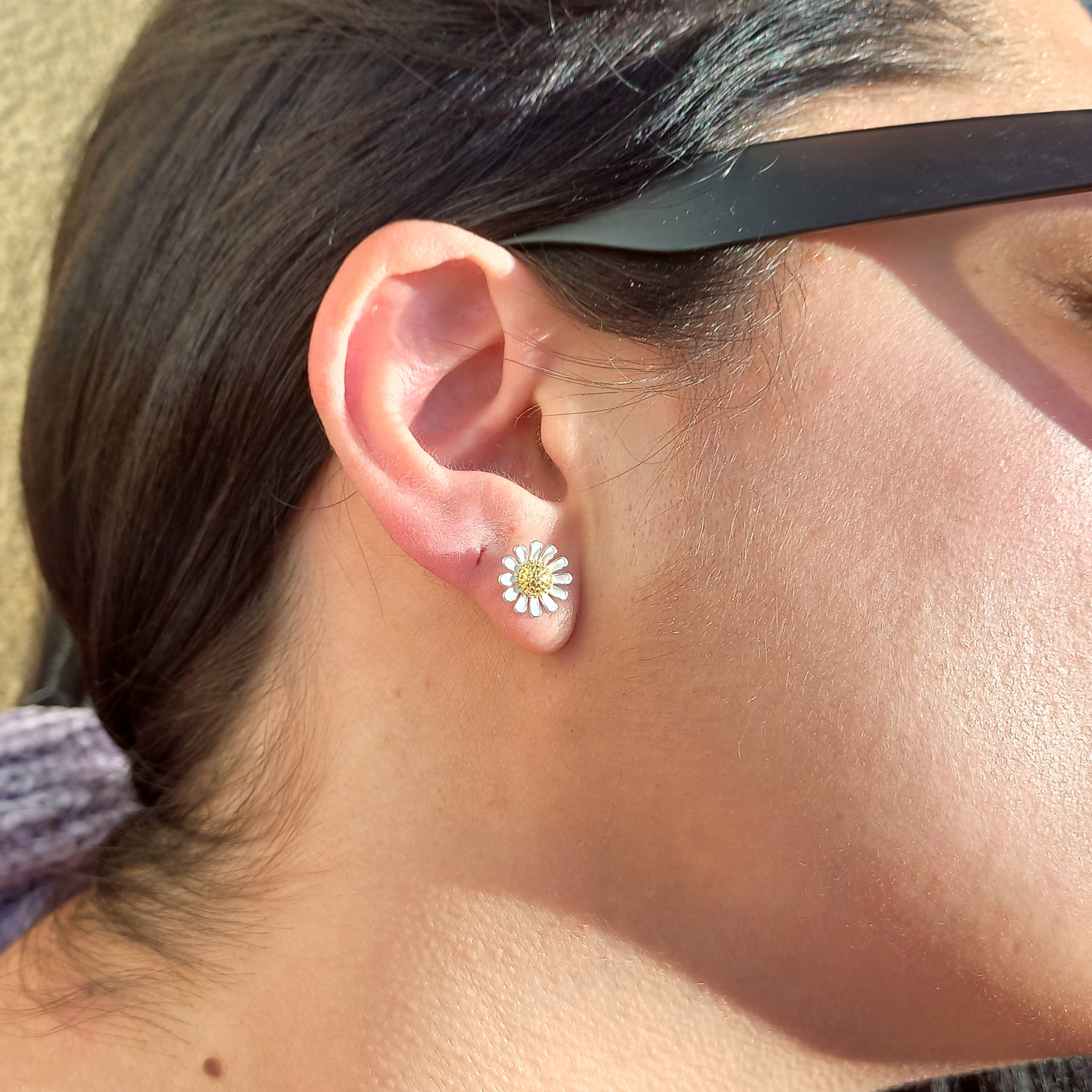 Conjunto Anillo Ajustable + Aros de Margaritas de Plata.