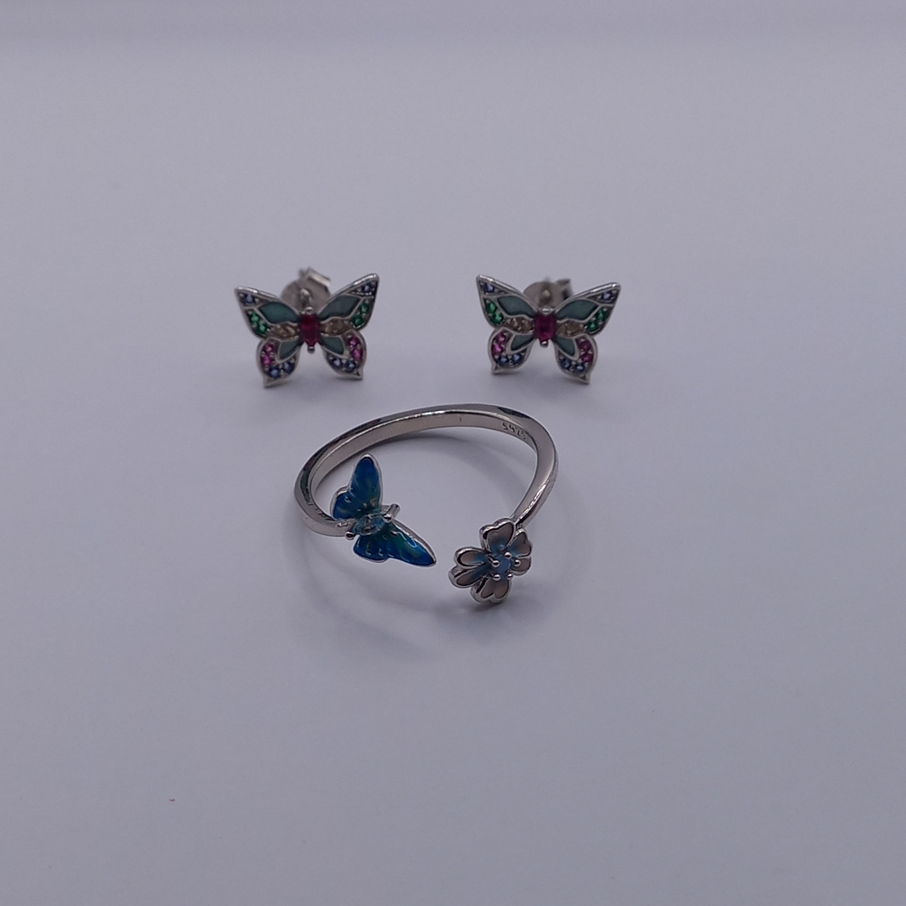Conjunto Anillo Ajustable + Aros de Mariposa de Plata.