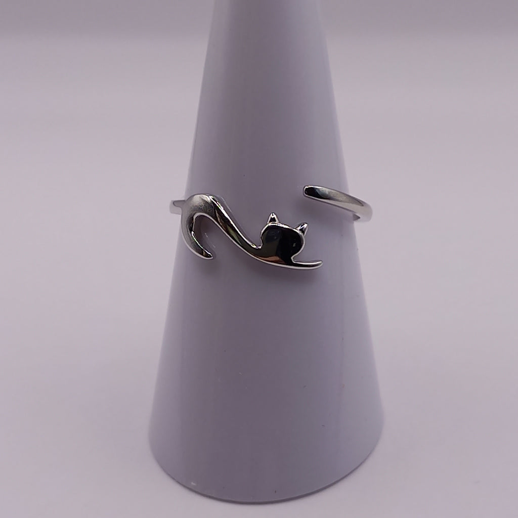 Anillo Ajustable de plata 925  Gato cola larga.