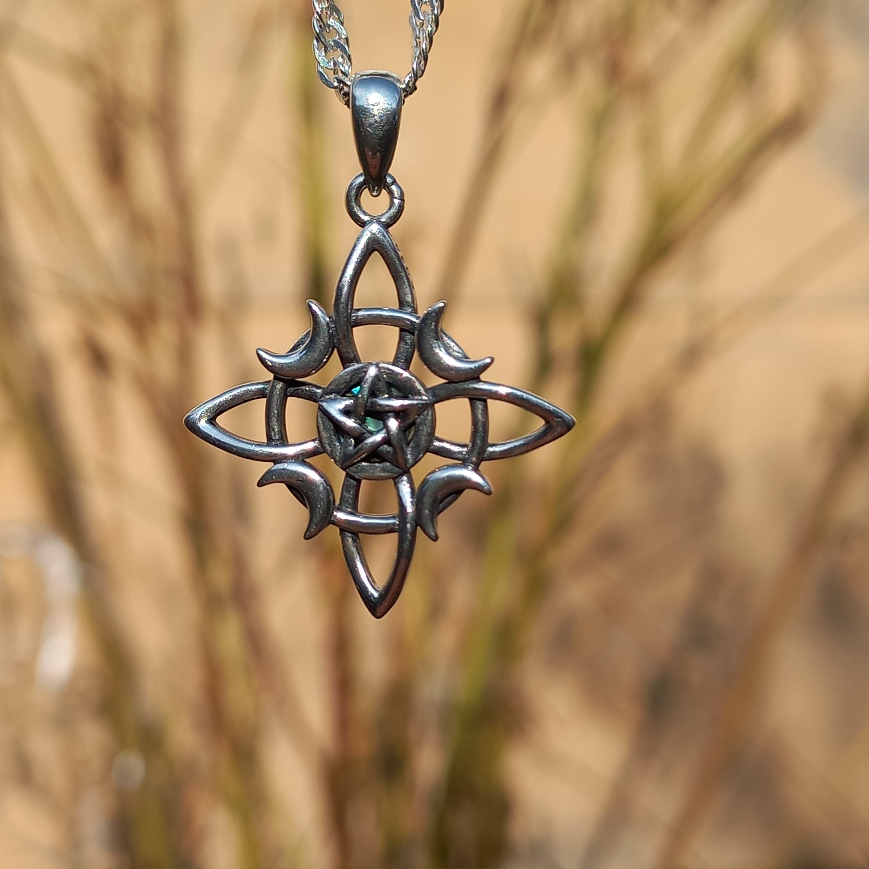 Colgante Nudo de Bruja Pentaculo y Abulón con Cadena de Plata 50 cm.