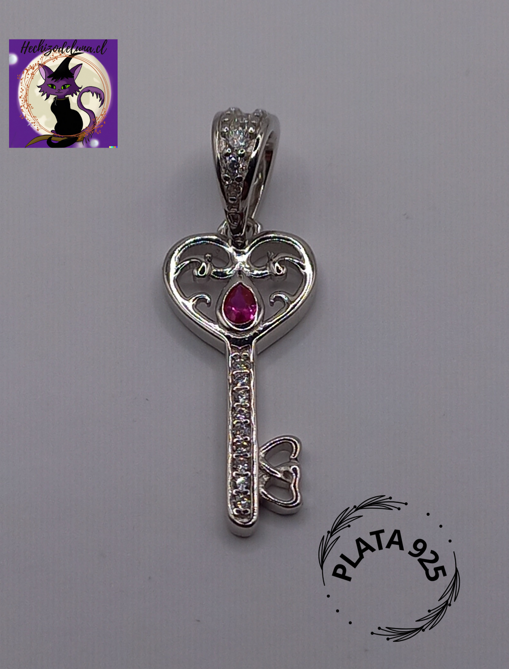 Colgante Llave de la Felicidad con Cadena de Plata 45 cm.