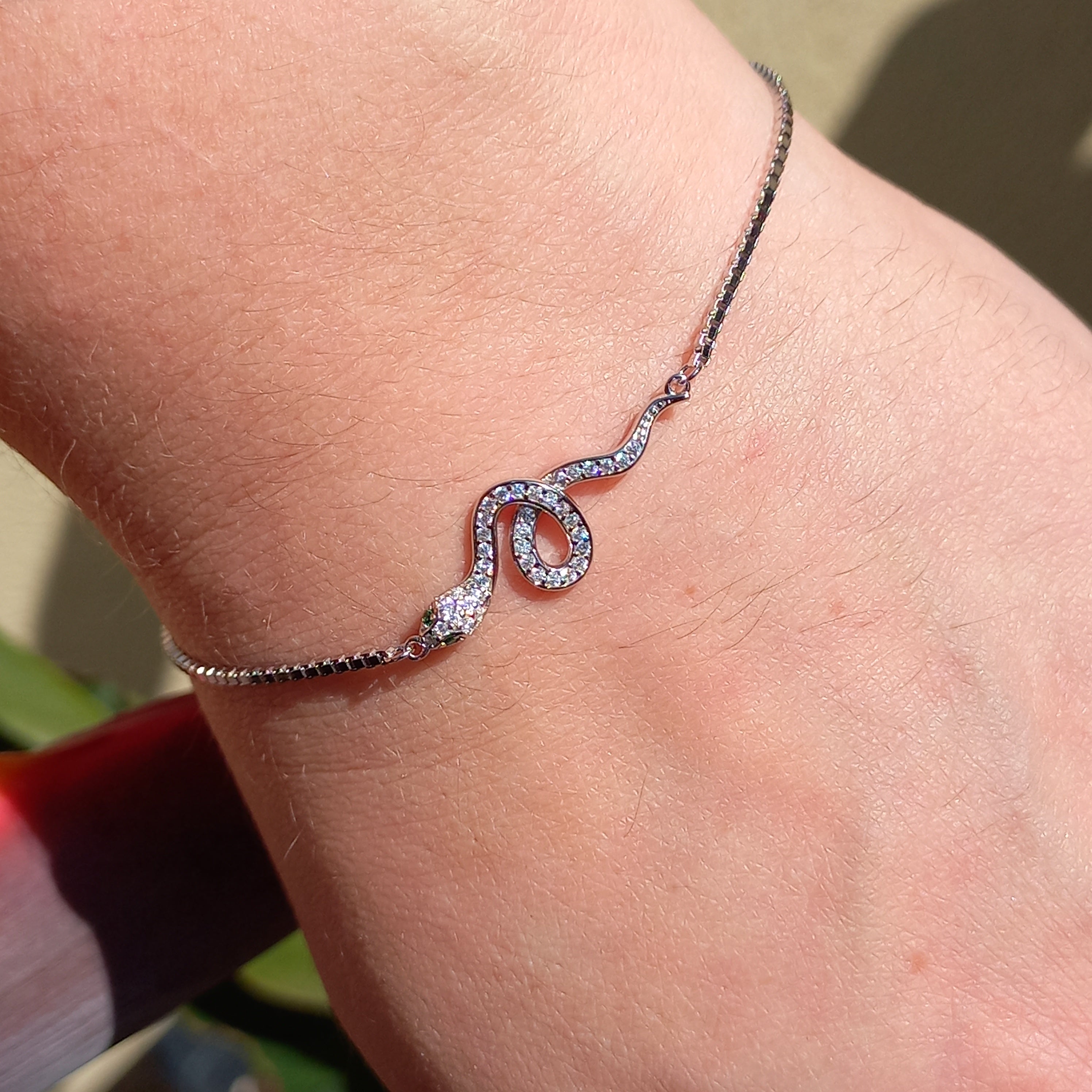 Pulsera de Serpiente Ajustable de Plata.