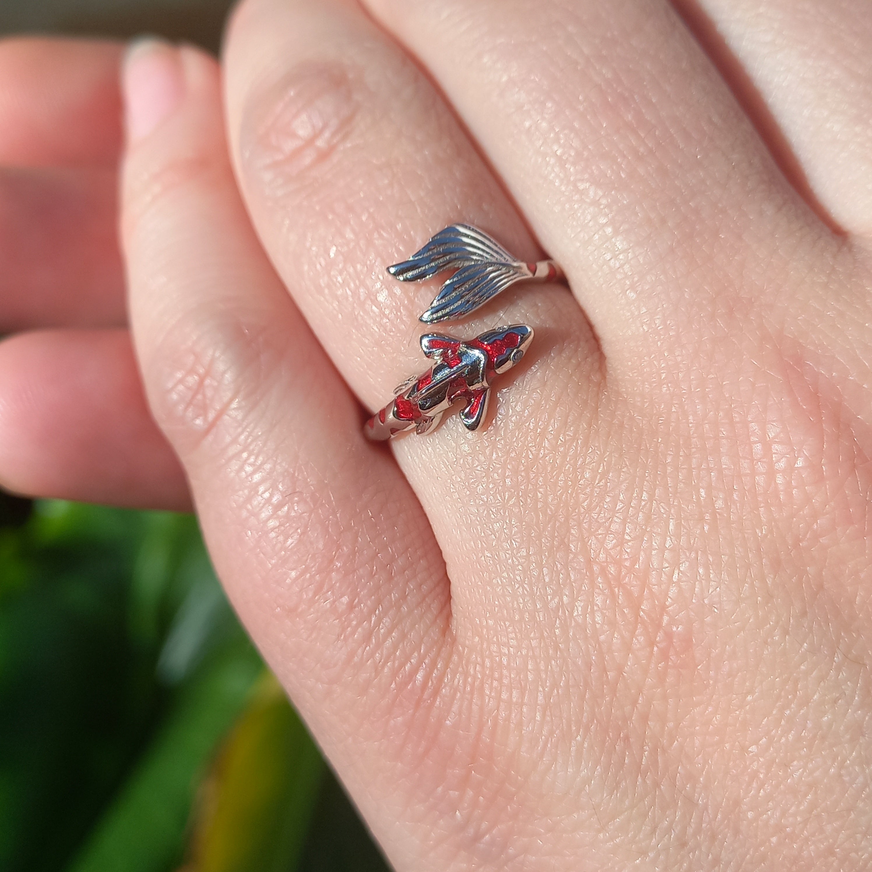 Conjunto Anillo Ajustable + Aros de Pez Koi de Plata.