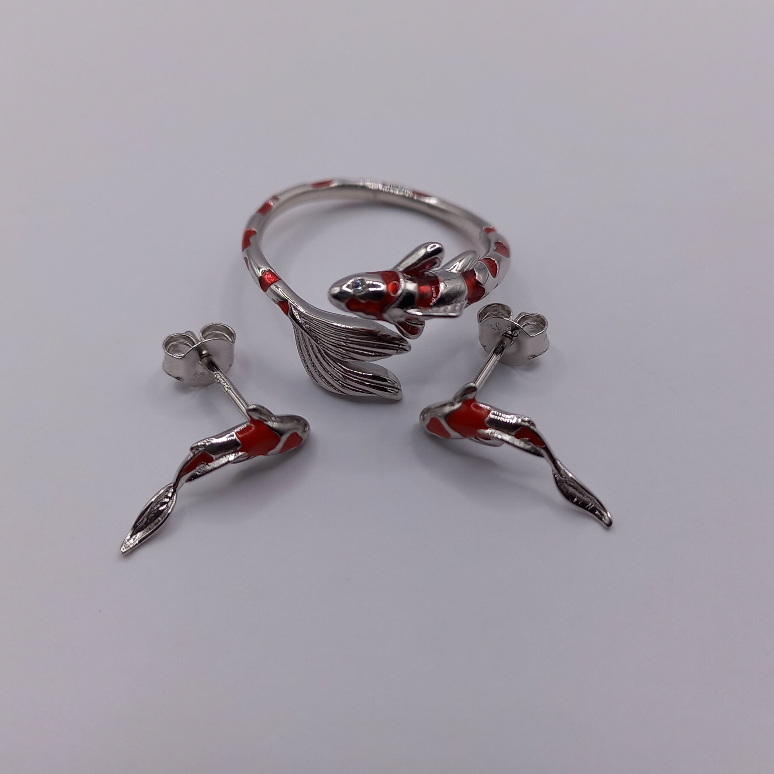Conjunto Anillo Ajustable + Aros de Pez Koi de Plata.