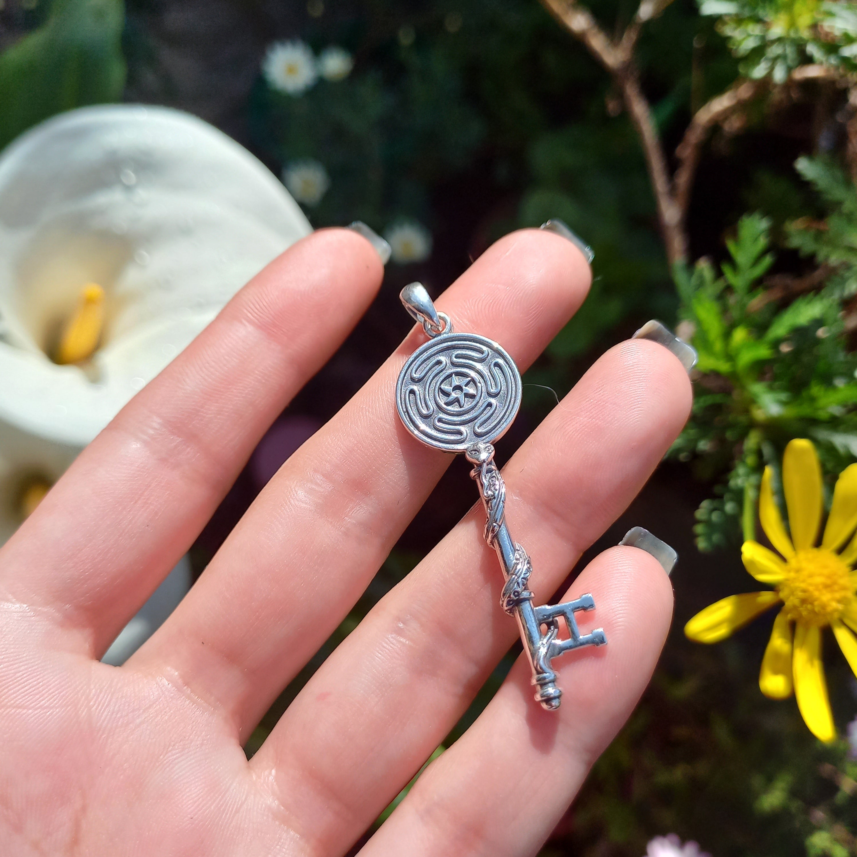 Llave de Hecate con Cadena de Plata 50 cm.