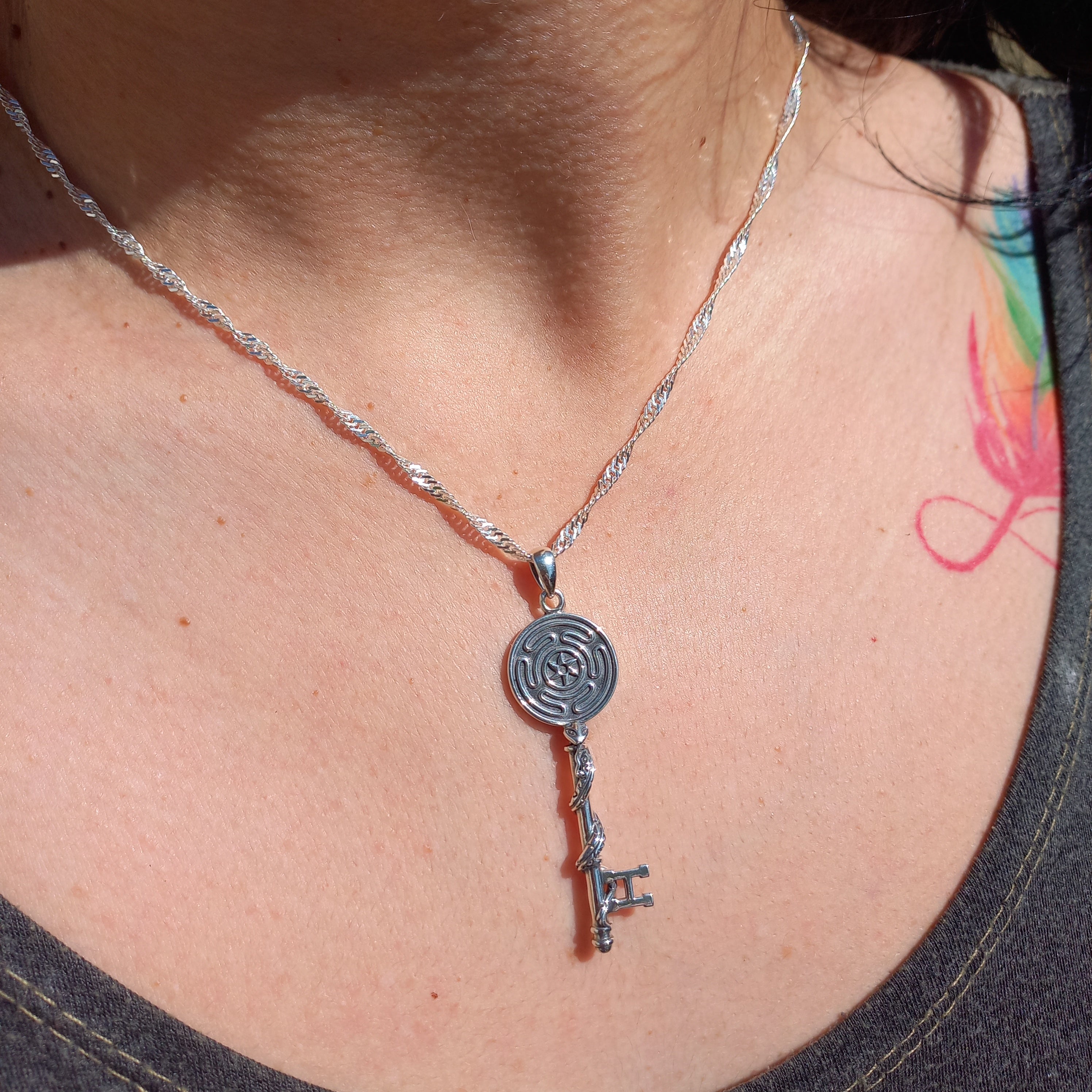 Llave de Hecate con Cadena de Plata 50 cm.