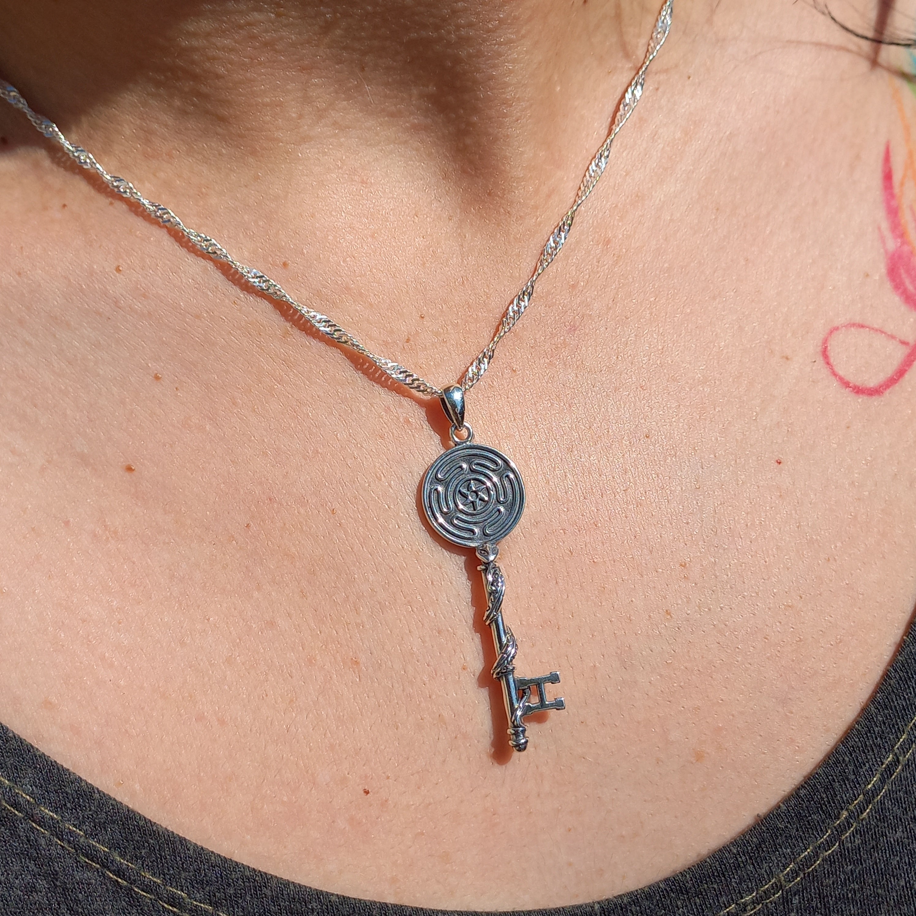 Llave de Hecate con Cadena de Plata 50 cm.