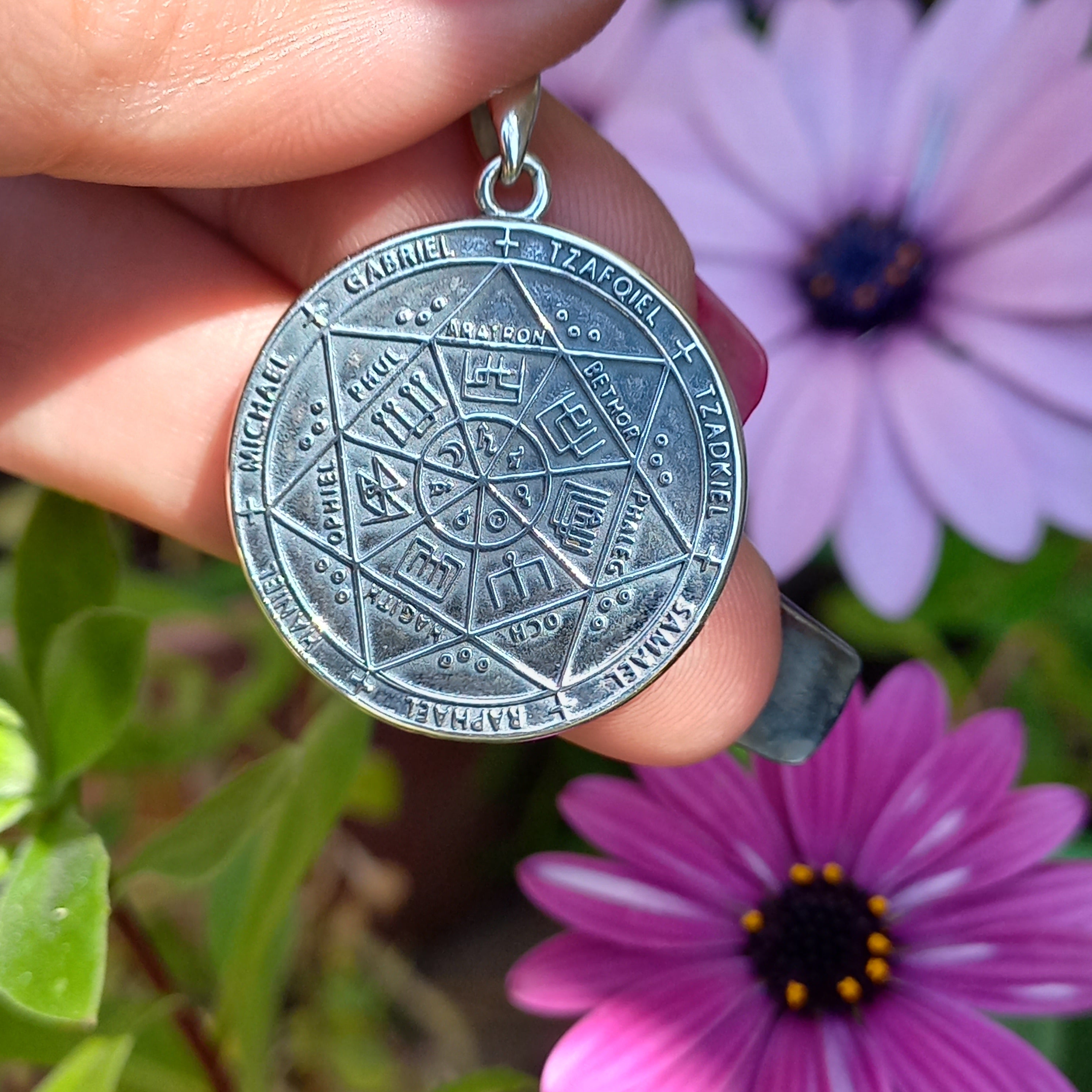 Colgante Los Siete Arcángeles con Cadena de Plata 50 cm.