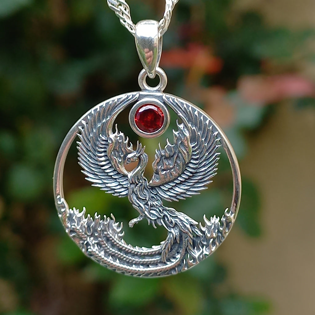 Colgante Ave Fénix con Cadena de Plata 50 cm. y Piedra.