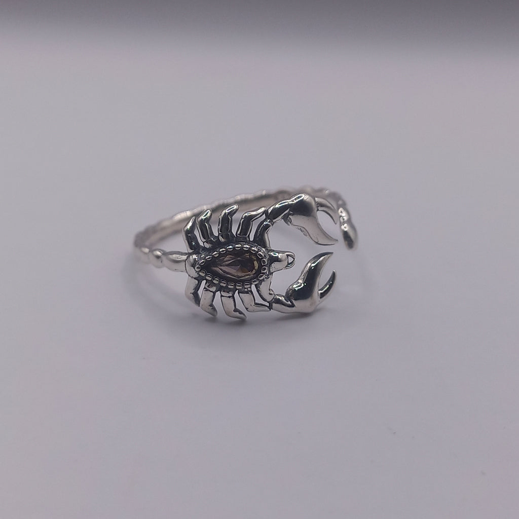 Anillo Ajustable de Escorpión de Plata.