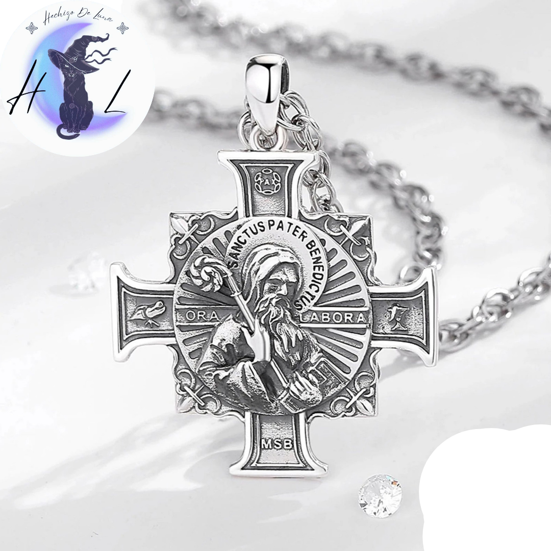 Colgante San Benito Joyería Vintage de Plata.