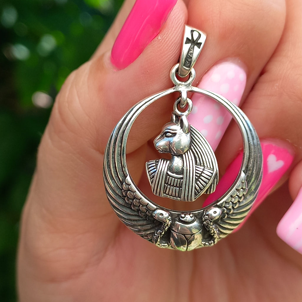 Colgante Bastet Diosa Egipcia con Cadena de Plata 50 cm.