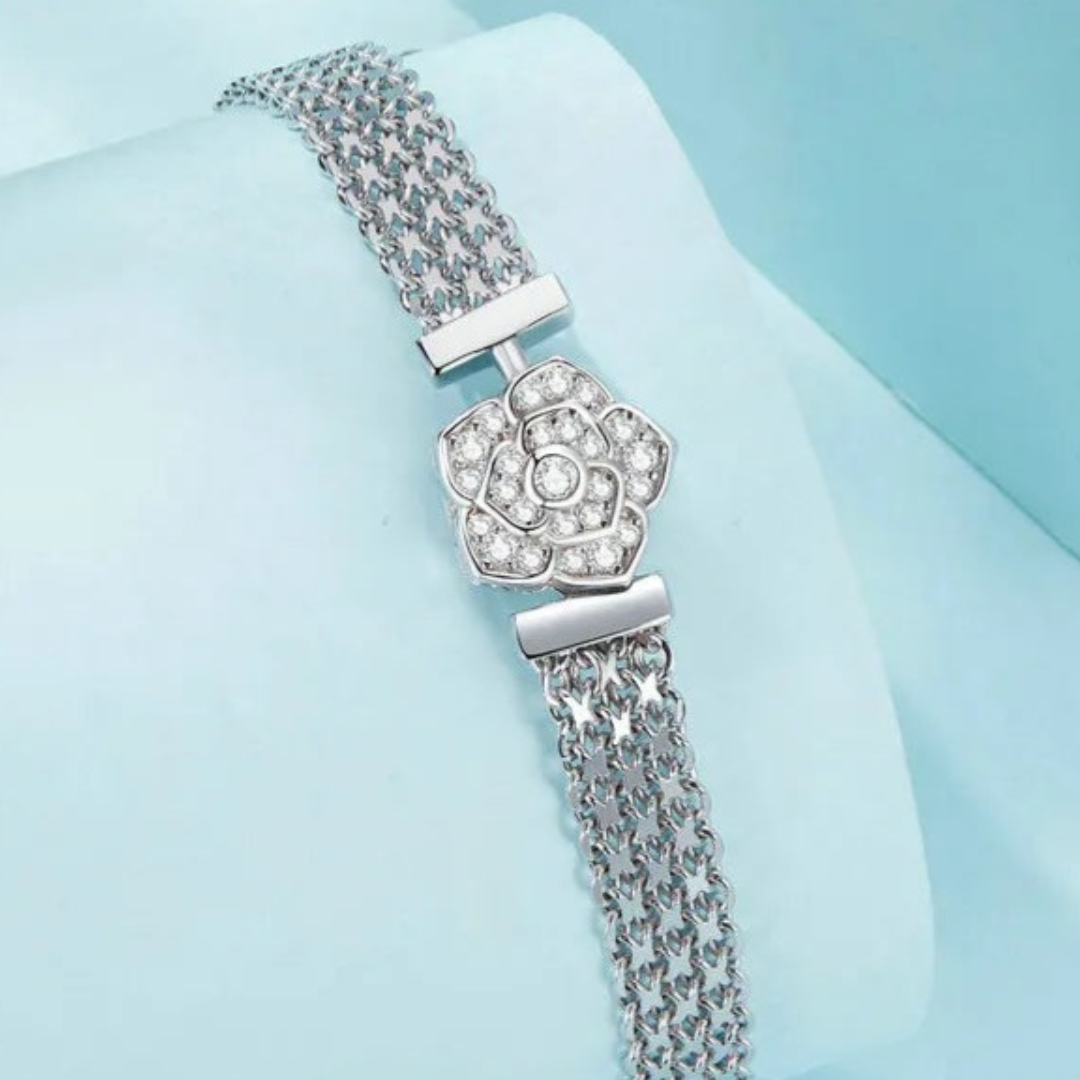 Pulsera o Brazalete Ancho con Flor de Plata.
