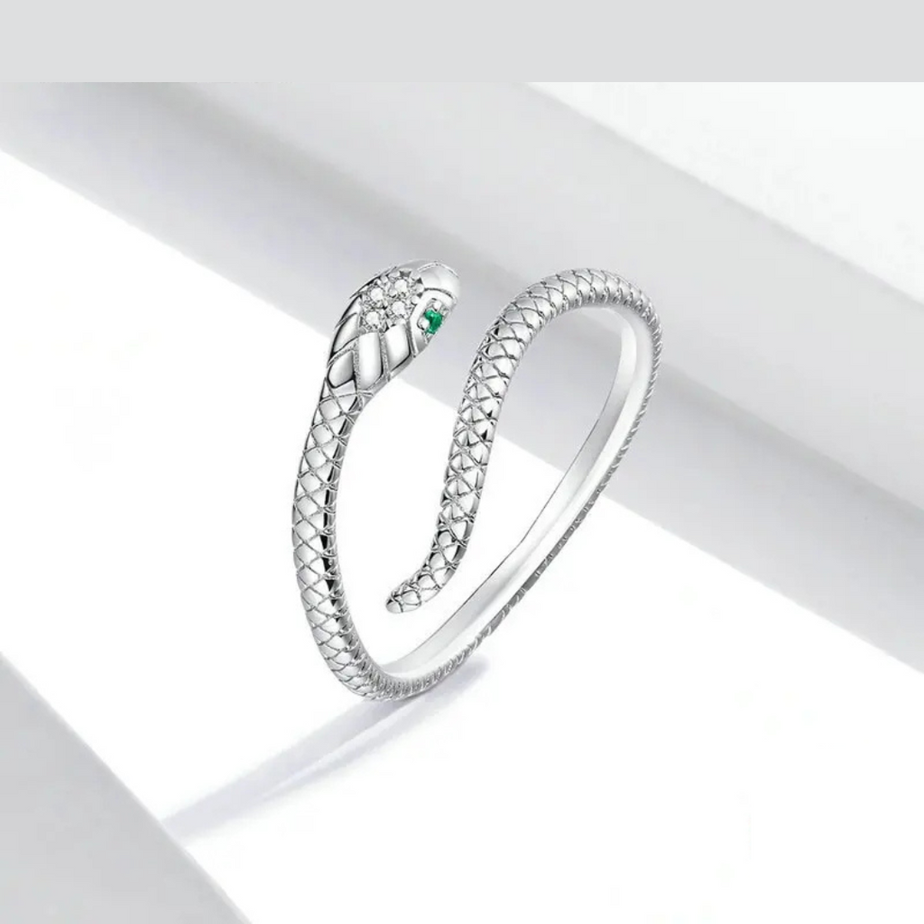 Anillo Ajustable de Serpiente de Plata.