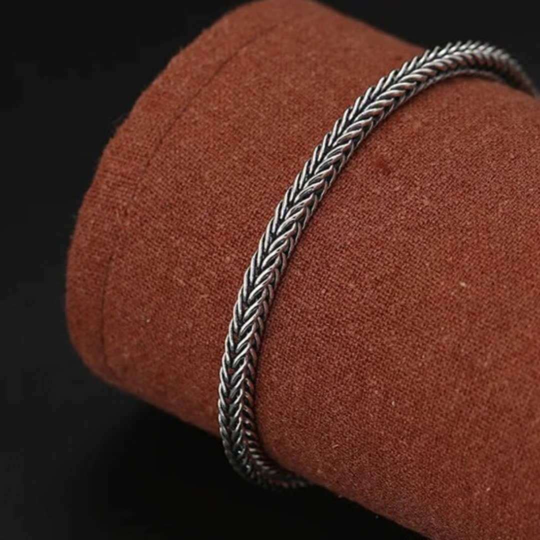 Pulsera Cola de Zorro de plata.
