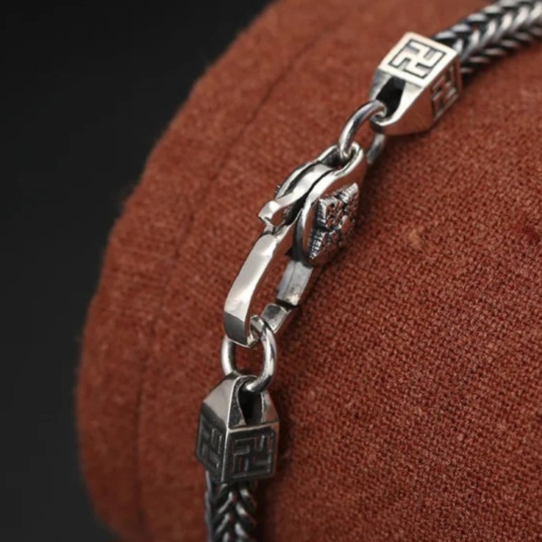 Pulsera Cola de Zorro de plata.