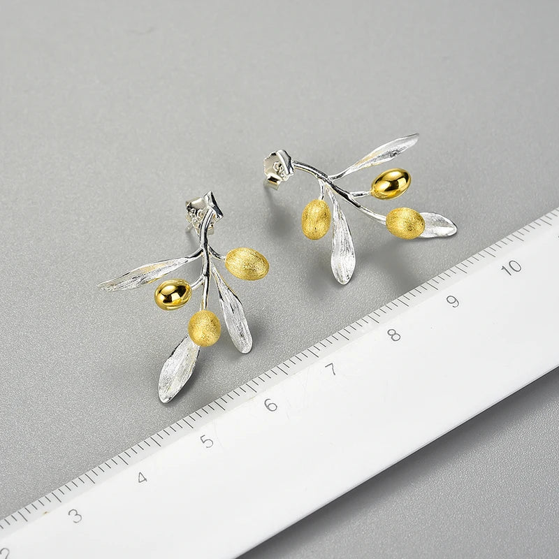 Aros Con Diseño Hojas Y Frutos de Olivo De Plata.