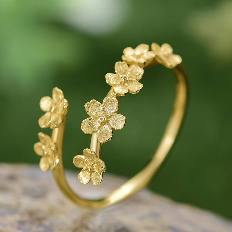 Anillo Ajustable De Flores De Plata.