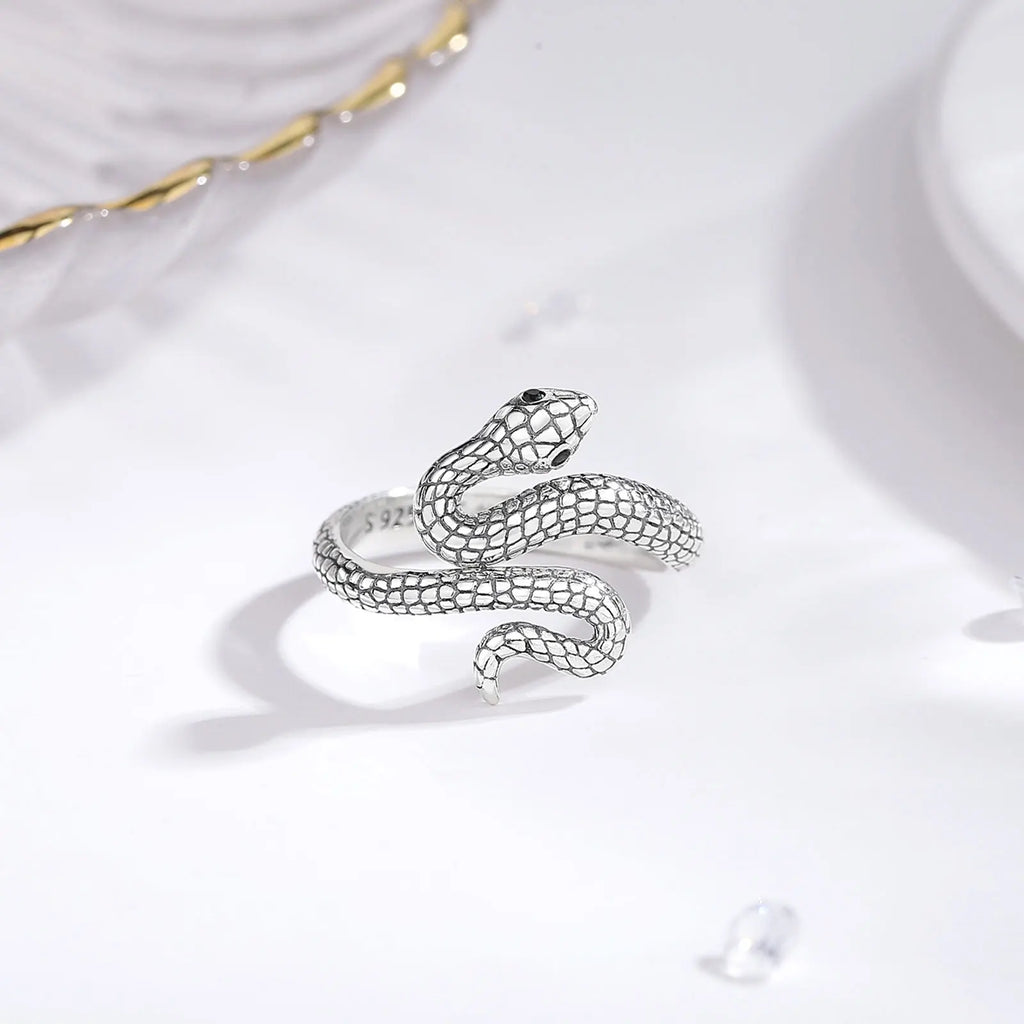 Anillo Ajustable de Serpiente de Plata.