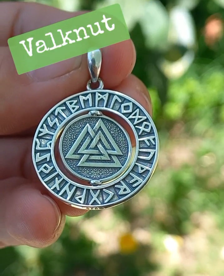 Colgante Vegvísir con Valknut y Cadena de Plata 50 cm.