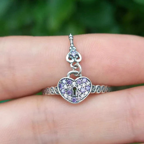 Anillo Ajustable De Plata Y Circón, Diseño Corazón c/ Llave.