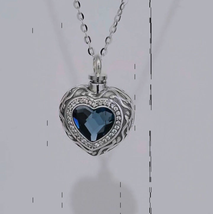 Collar De Urna De Cenizas Con Forma De Corazón y Piedra De Circón.