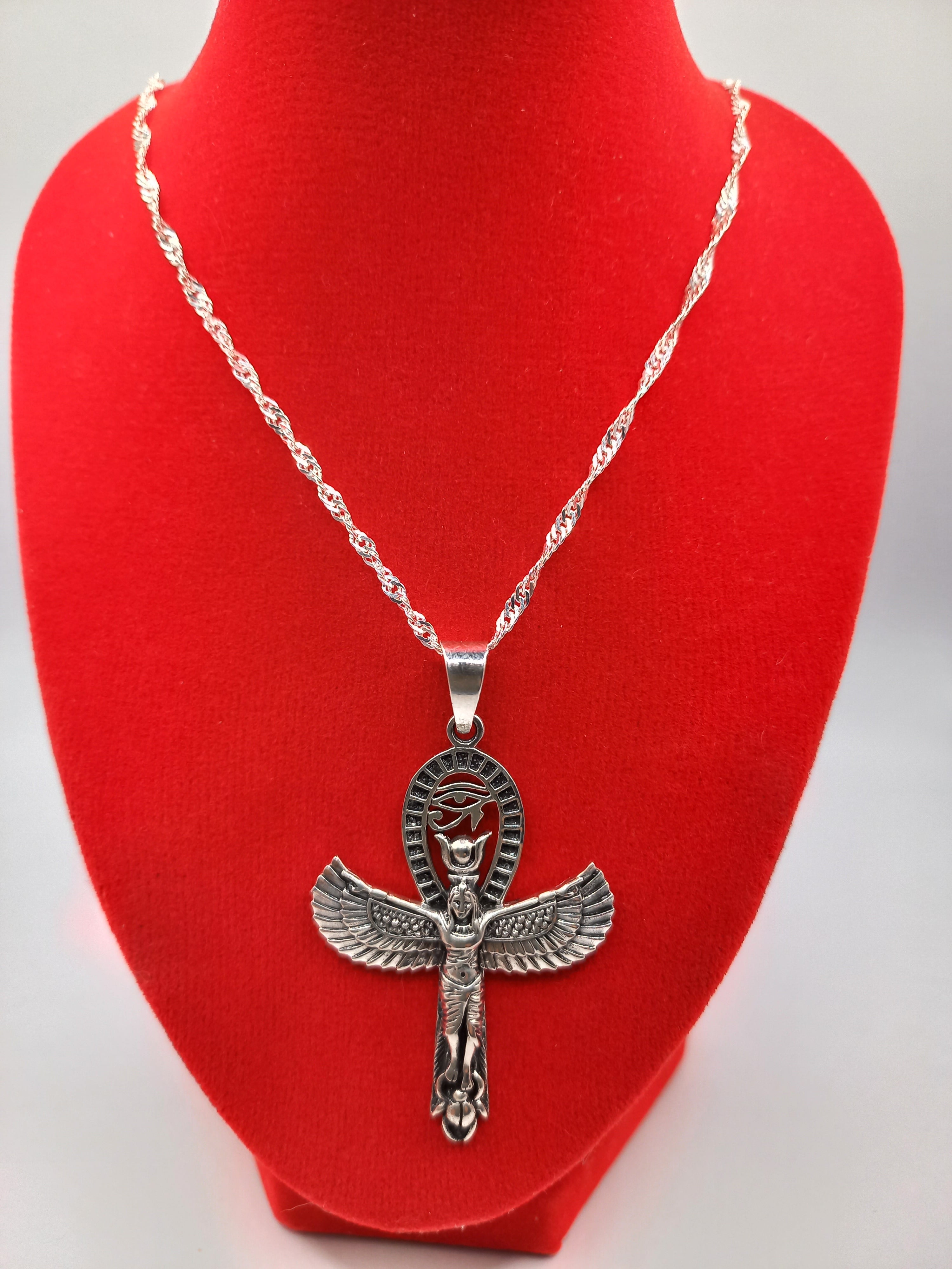 Colgante Isis Diosa Egipcia con Cadena de Plata 50 cm.