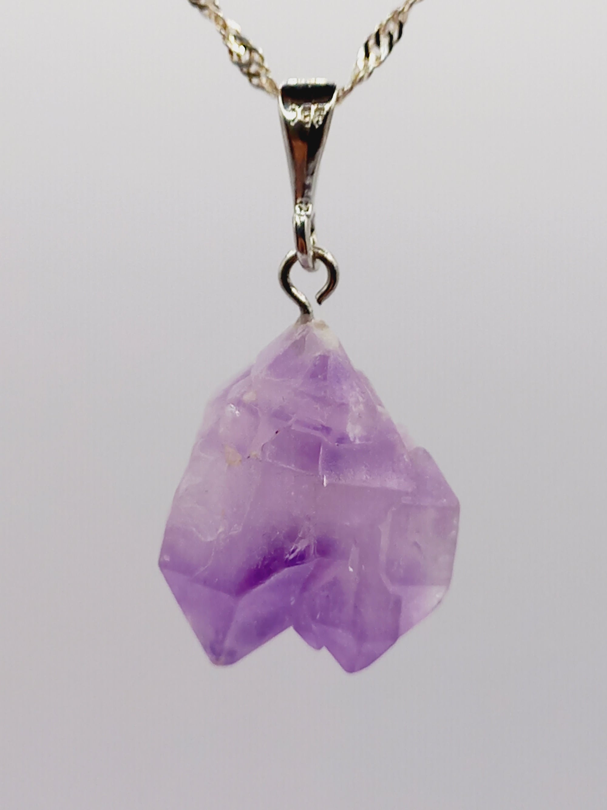 Colgante Amatista con Cadena de Plata 50 cm.
