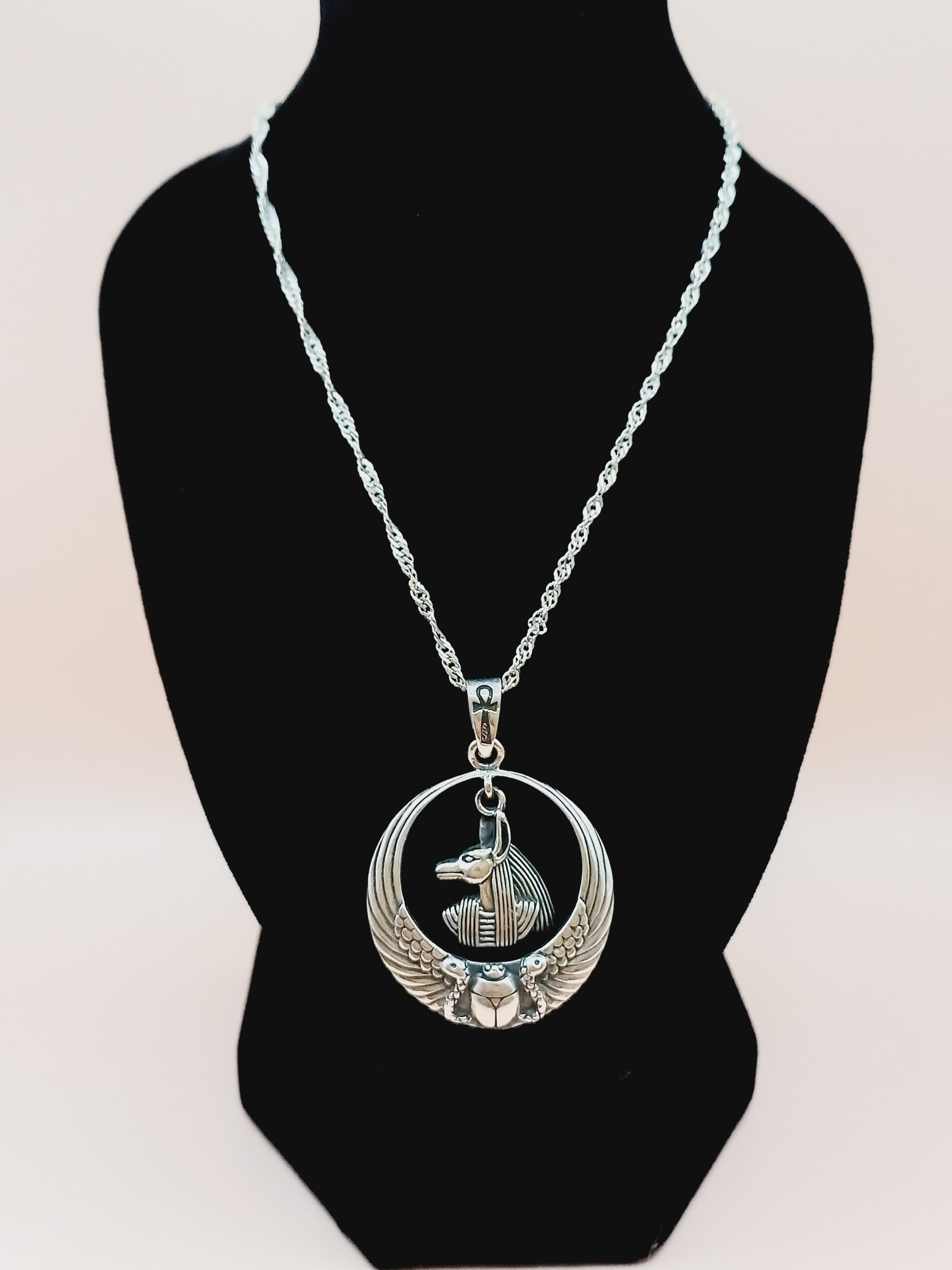 Colgante Anubis Dios Egipcio con Cadena de Plata 50 cm.