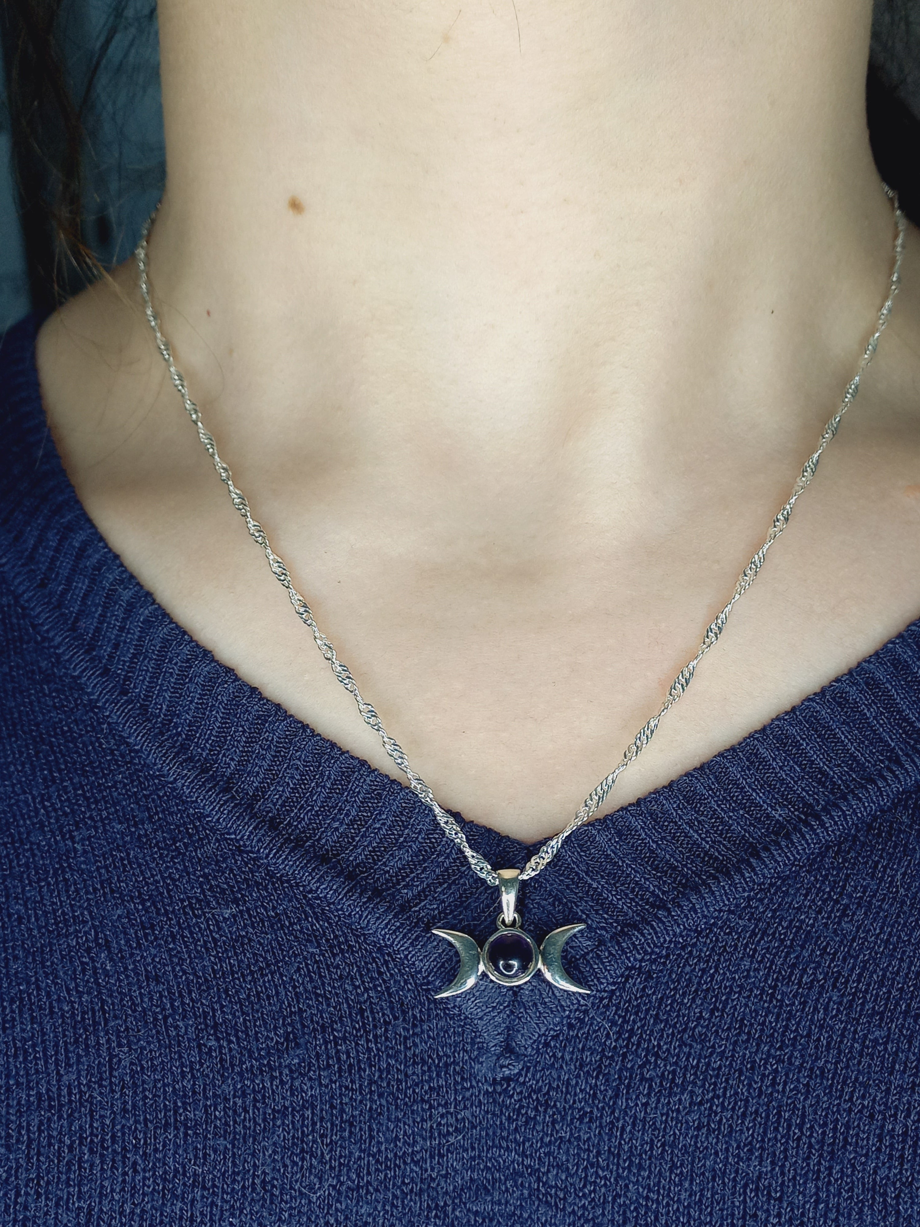 Colgante Triple Luna con piedra Amatista y Cadena de Plata 50 cm.