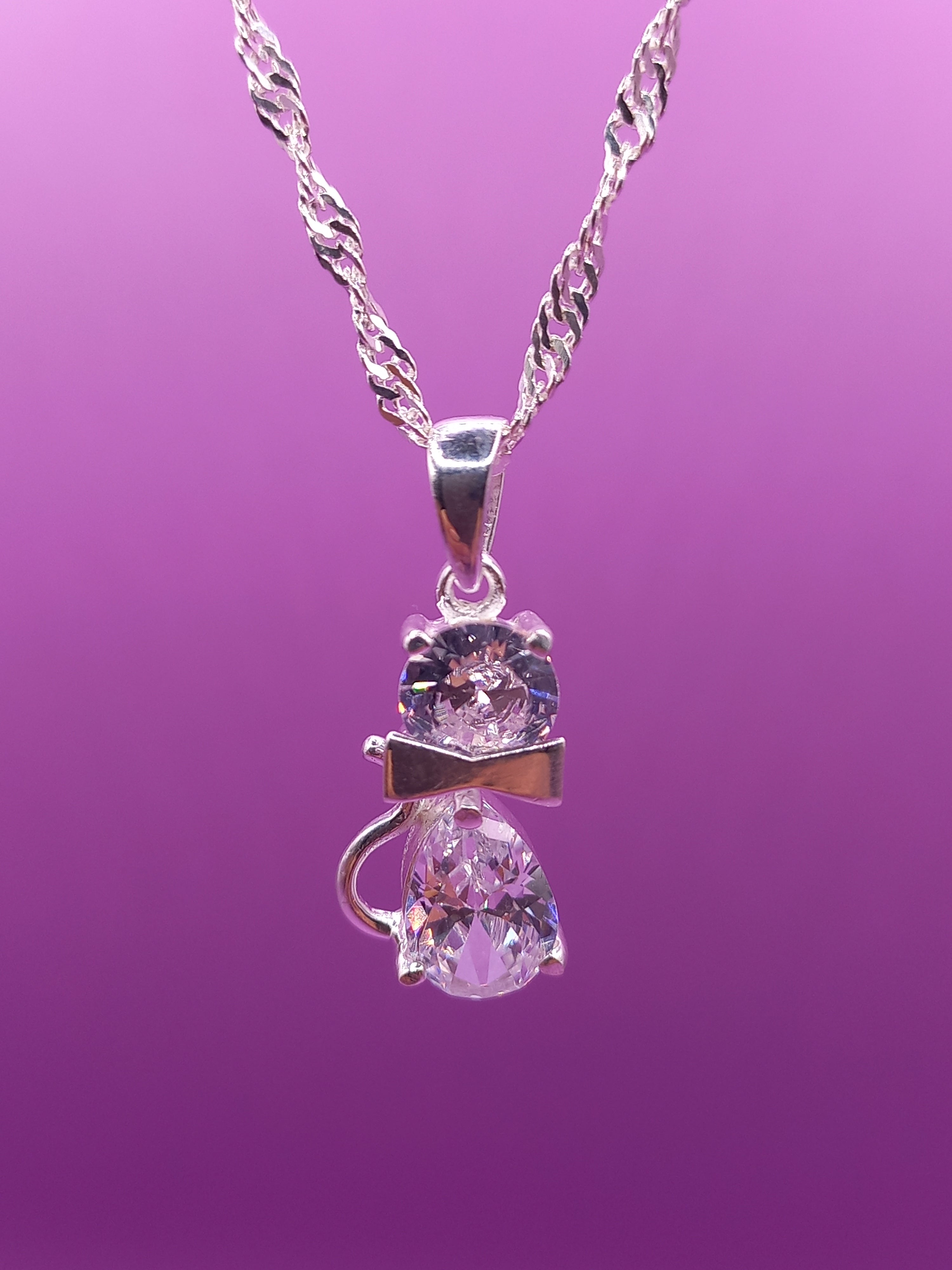 Colgante Gato con Circón.  Plata 925