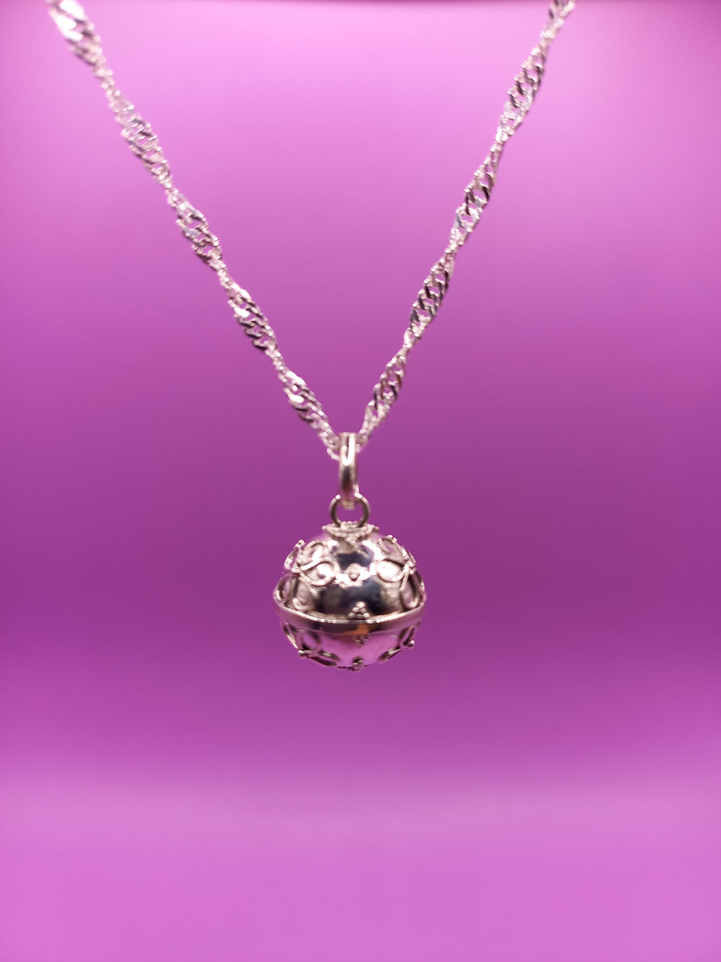 Colgante Llamador de Ángeles con Cadena de Plata 50 cm.