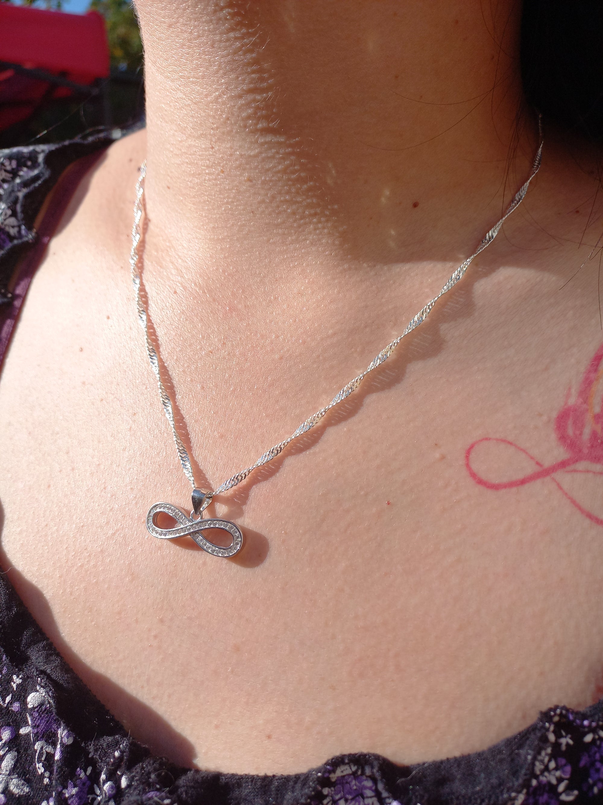 Colgante Infinito con Cadena de Plata de 50 cm.