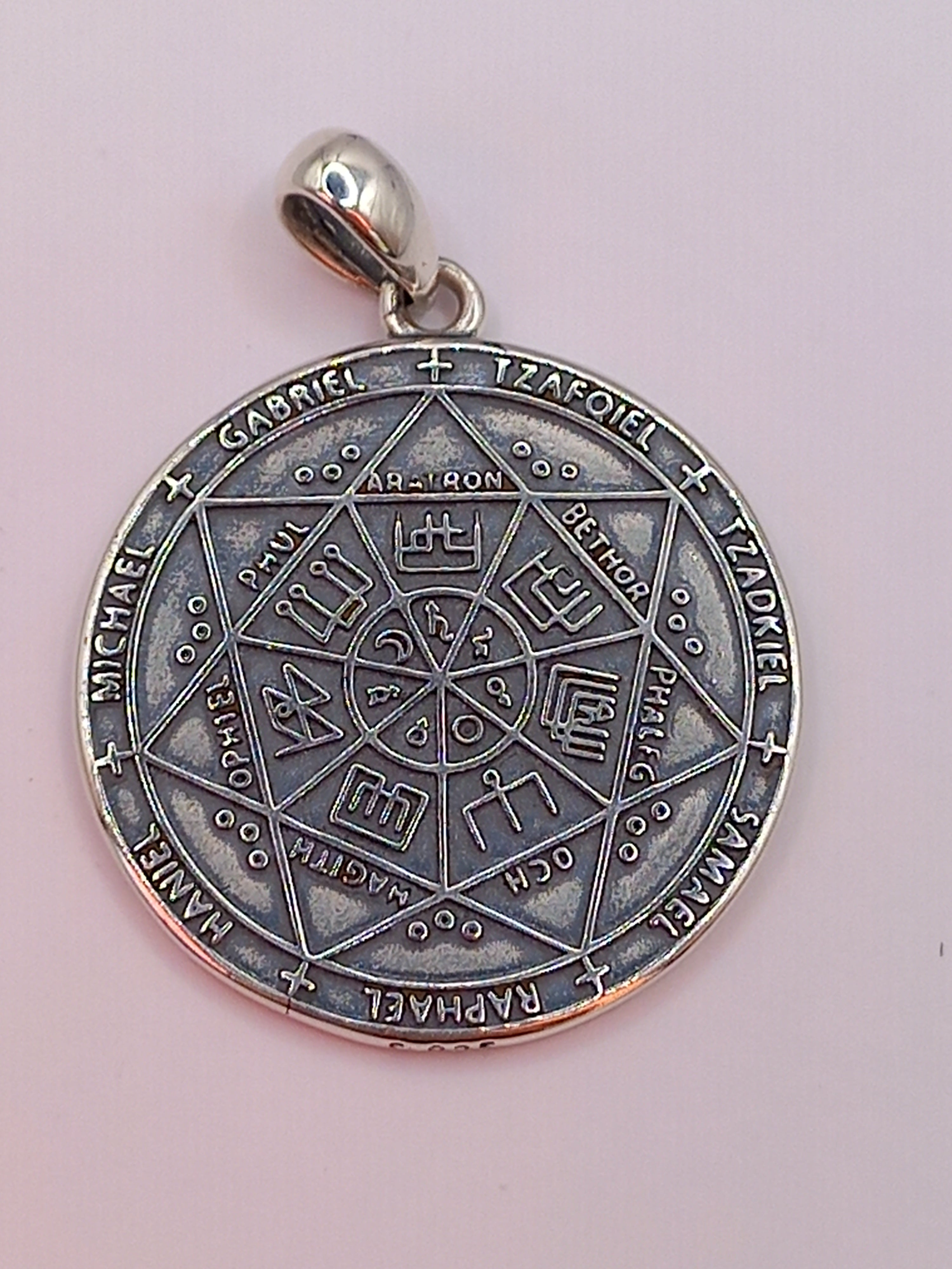Colgante Los Siete Arcángeles con Cadena de Plata 50 cm.
